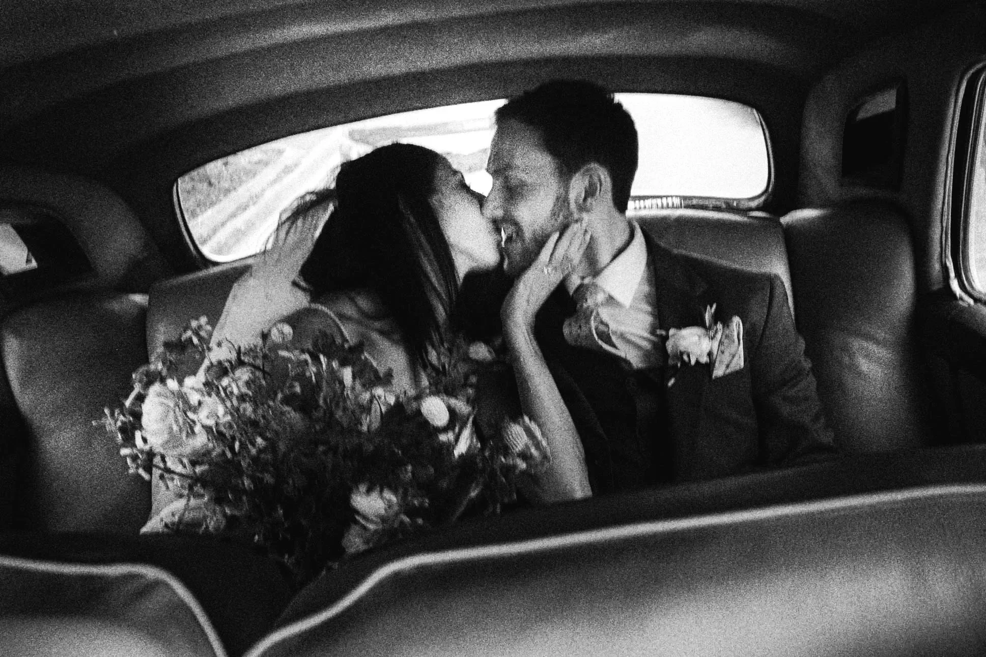 wedding_photos_diplomat_restaurant_hamilton_andreasphoto_black_white-2.jpg (Copy) (Copy)