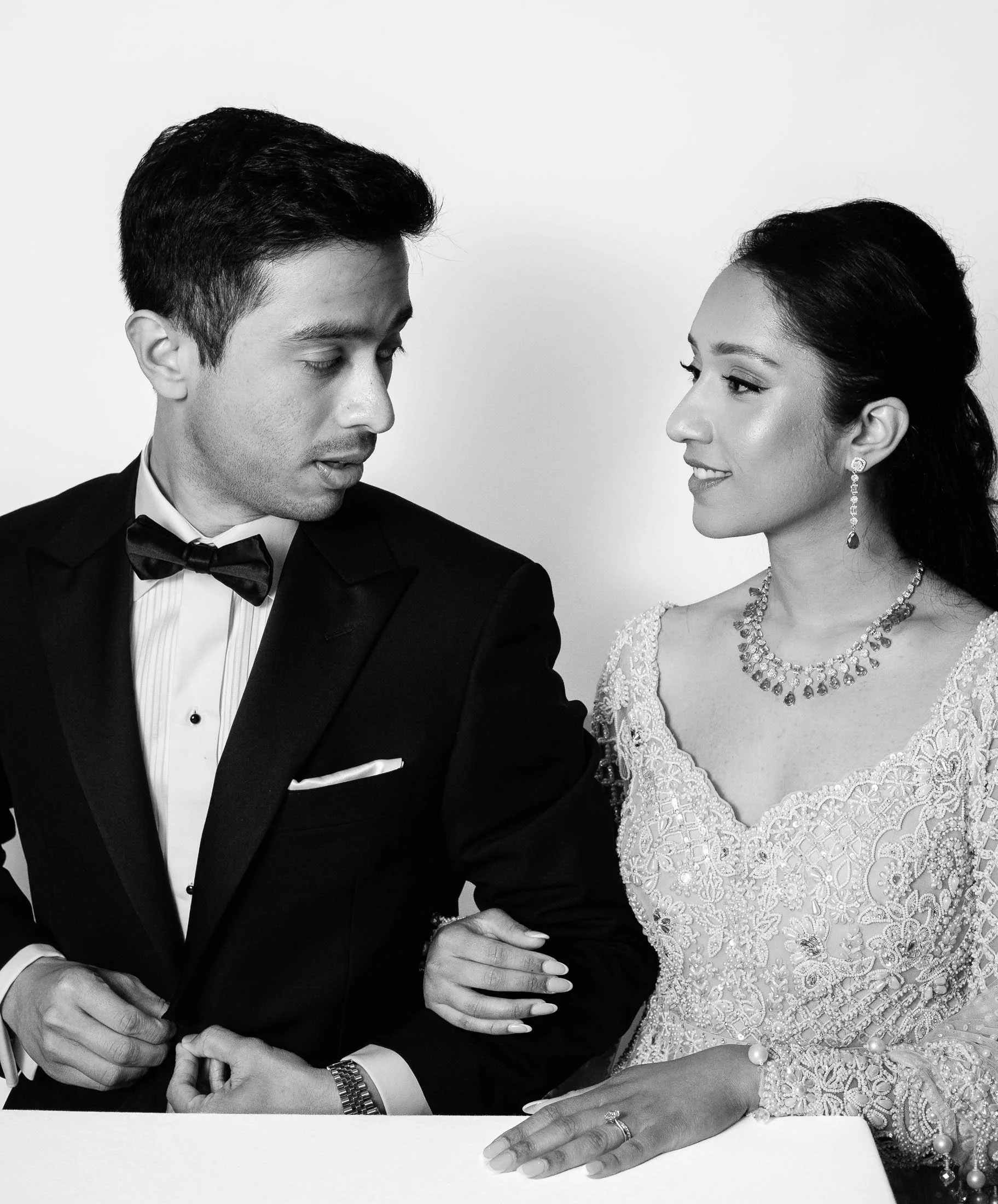 black_and_white_photo_portrait+booth_shotbyandreas.com_-3.jpg