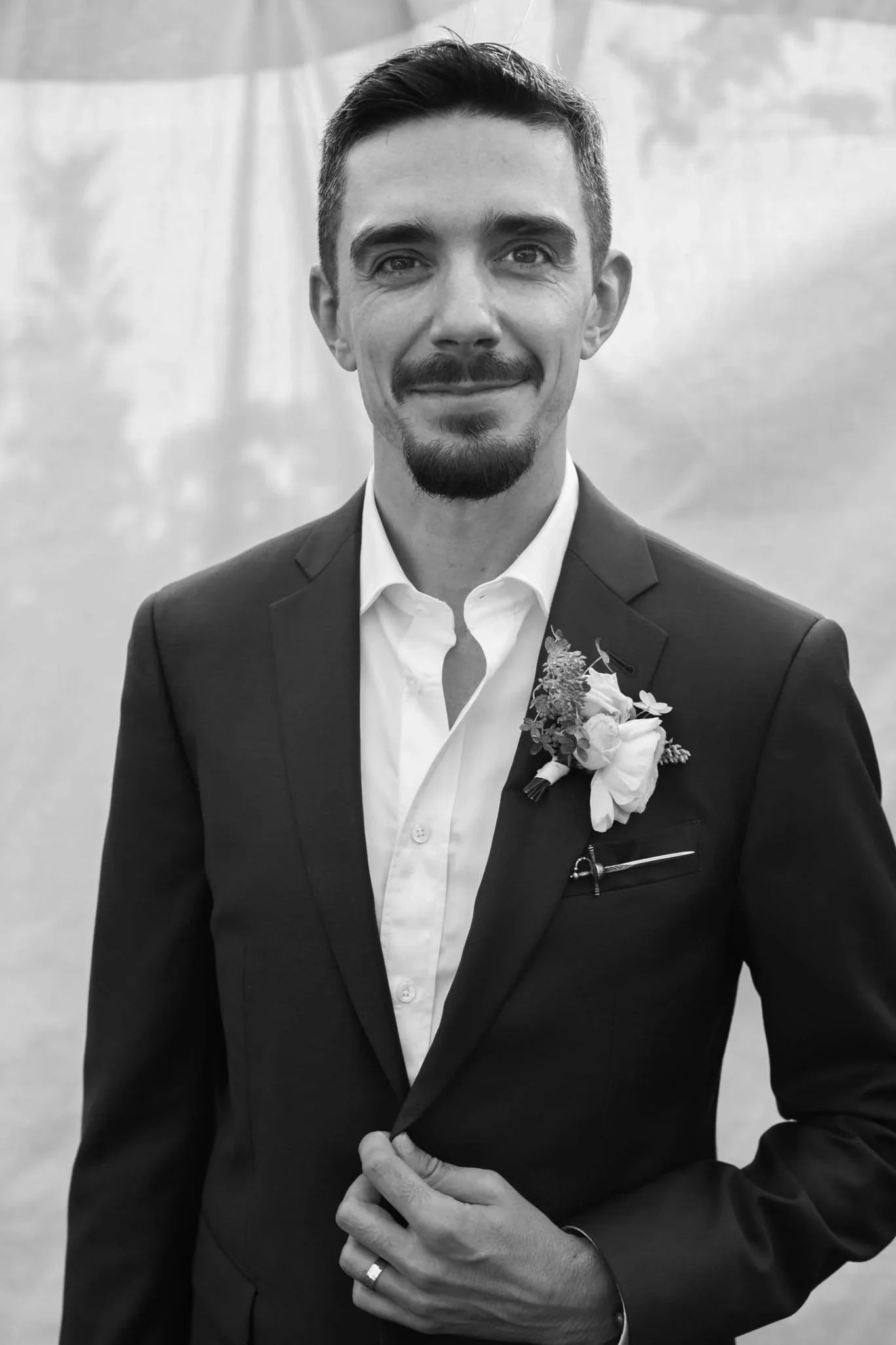 italian_groom_portrait_ontario_canada_andreasphoto.jpg