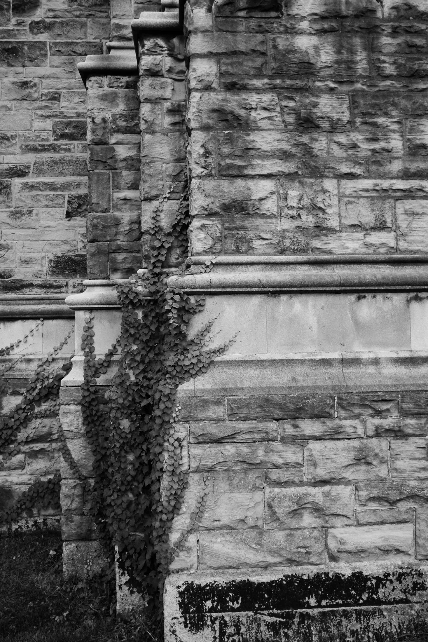 Detail Photo at Knox College Wedding by Toronto Documentary Wedding Photographer Andreas Avdoulos * andreasphoto.ca Photographed on Fuji Cameras