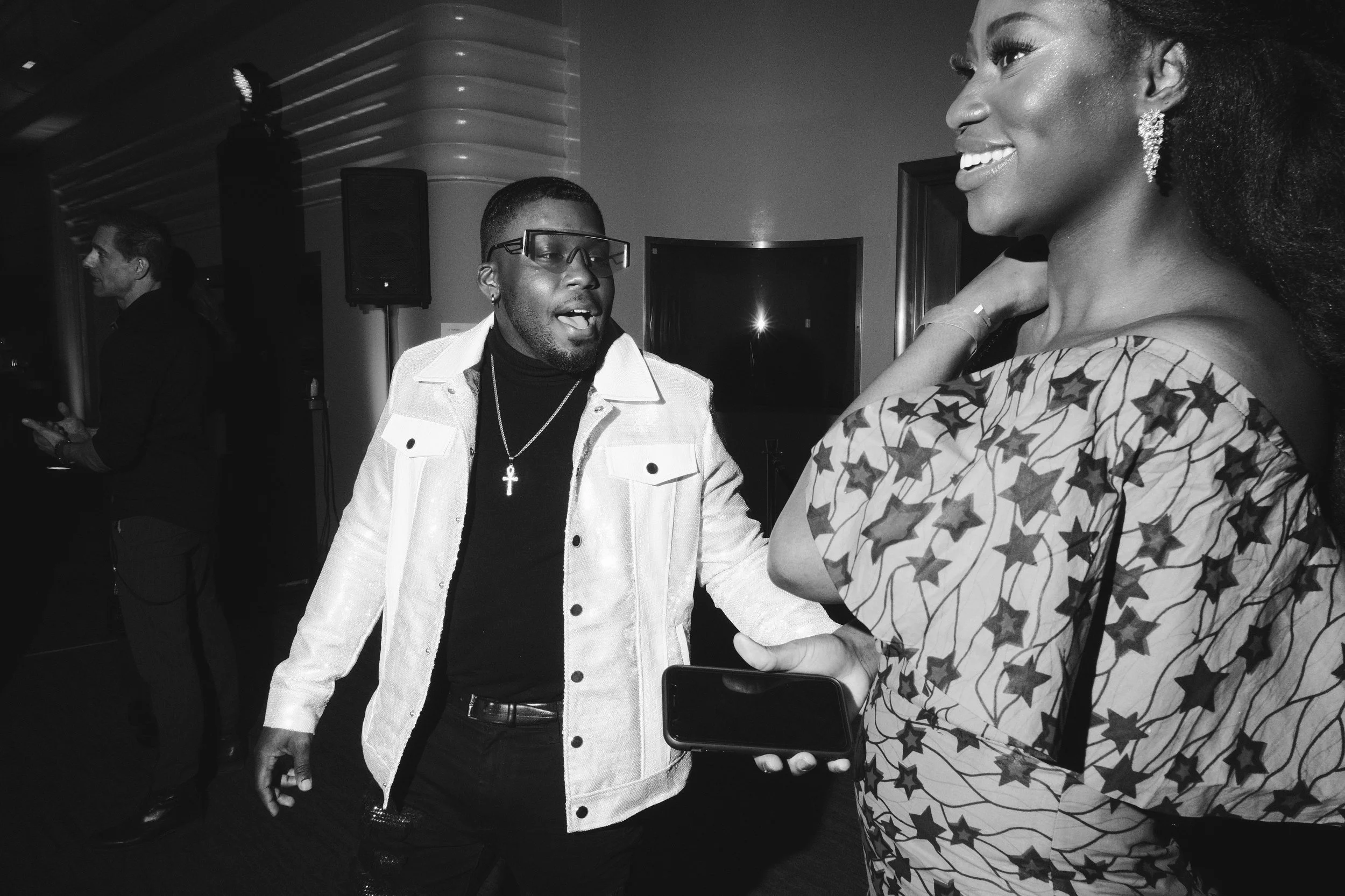 the_vanguard_toronto_fashion_show_party_event_the_carlu_2022_andreasphoto_candids_blackandwhite052.jpg