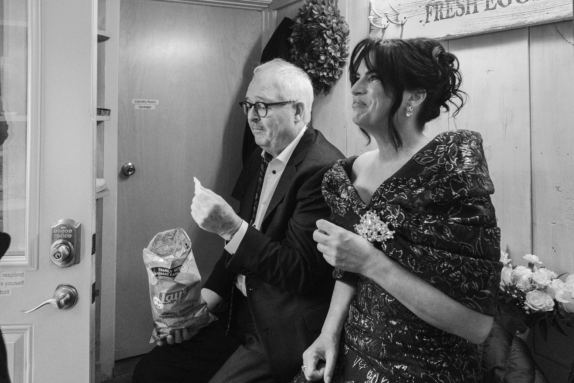 elora_mill_granery_wedding_candid_andreasphoto-2.jpg