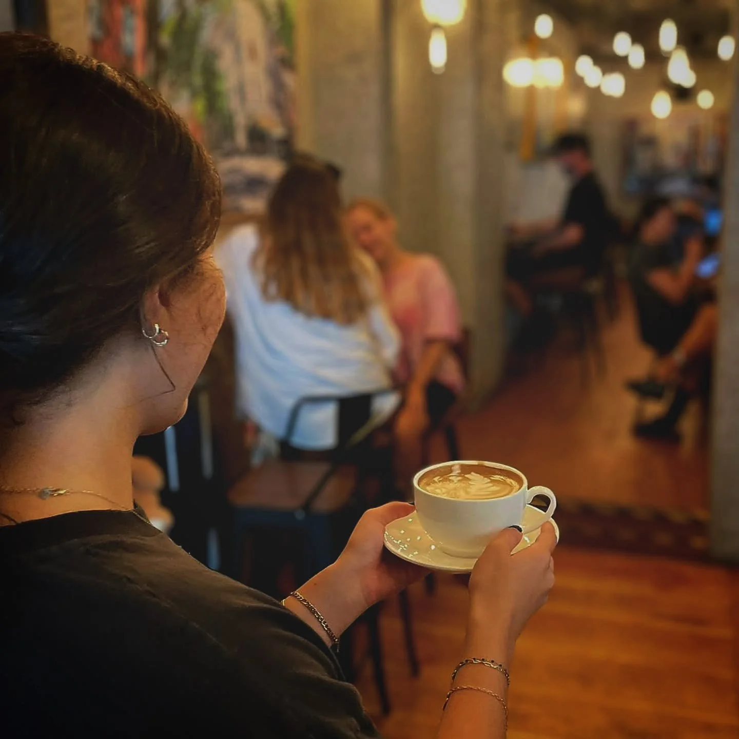 Home away from Home coffee ☕️ ❤️ happy beautiful Saturday 

.
.
.

.
.
#newyork #manhattan #sohocoffee #soho #espresso #goodvibes #weekend  #manhattancoffee