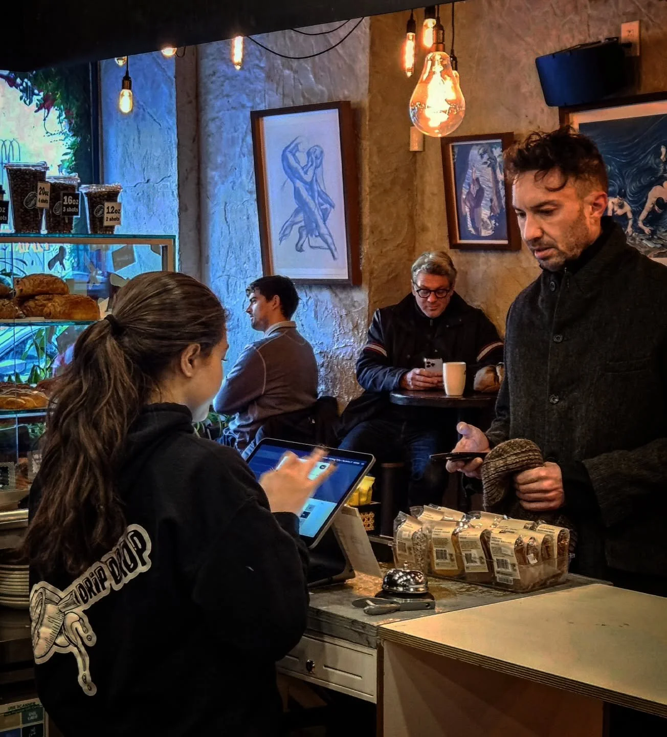 Good morning.

#manhattan #coffee #soho