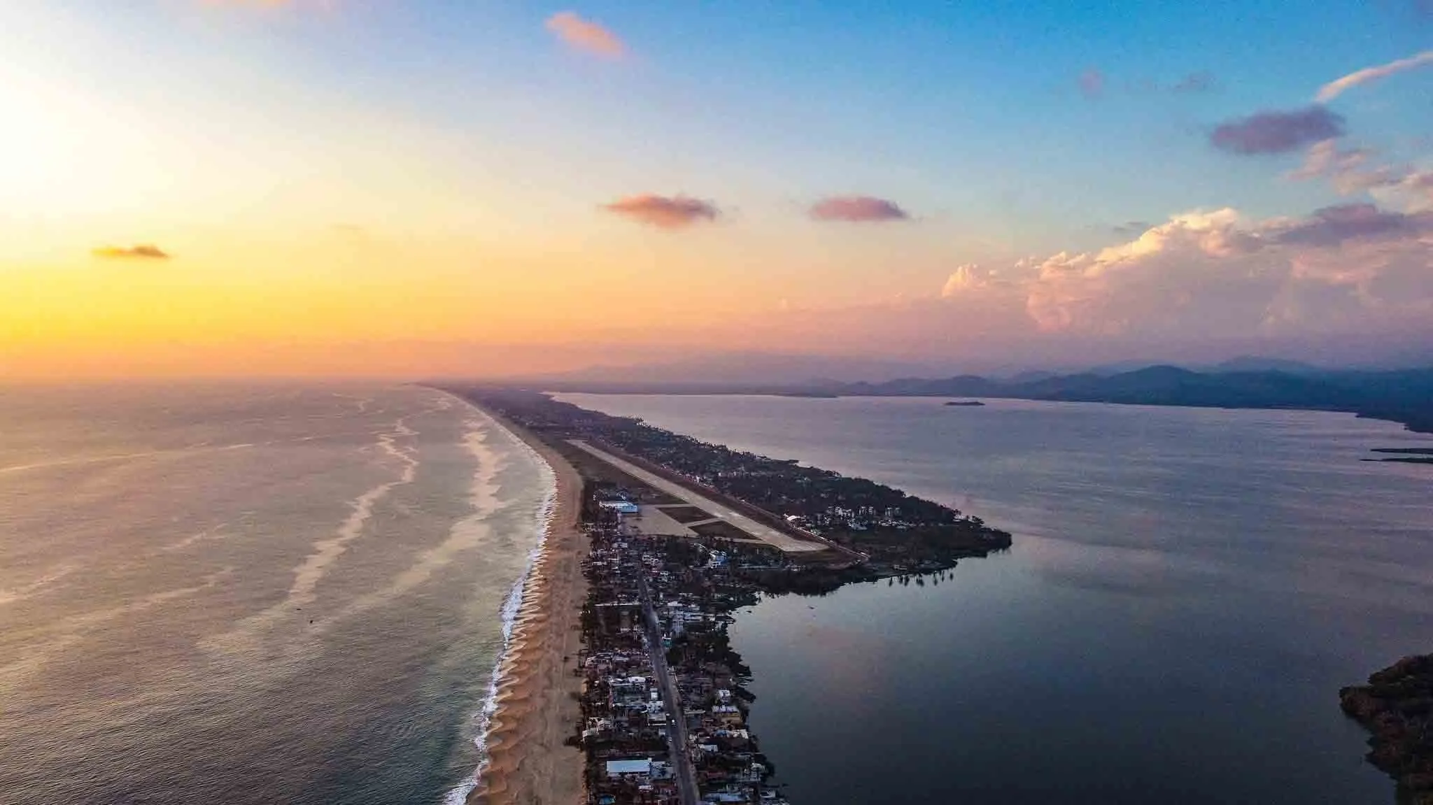 atardecer pie de la cuesta acapulco guerrero
