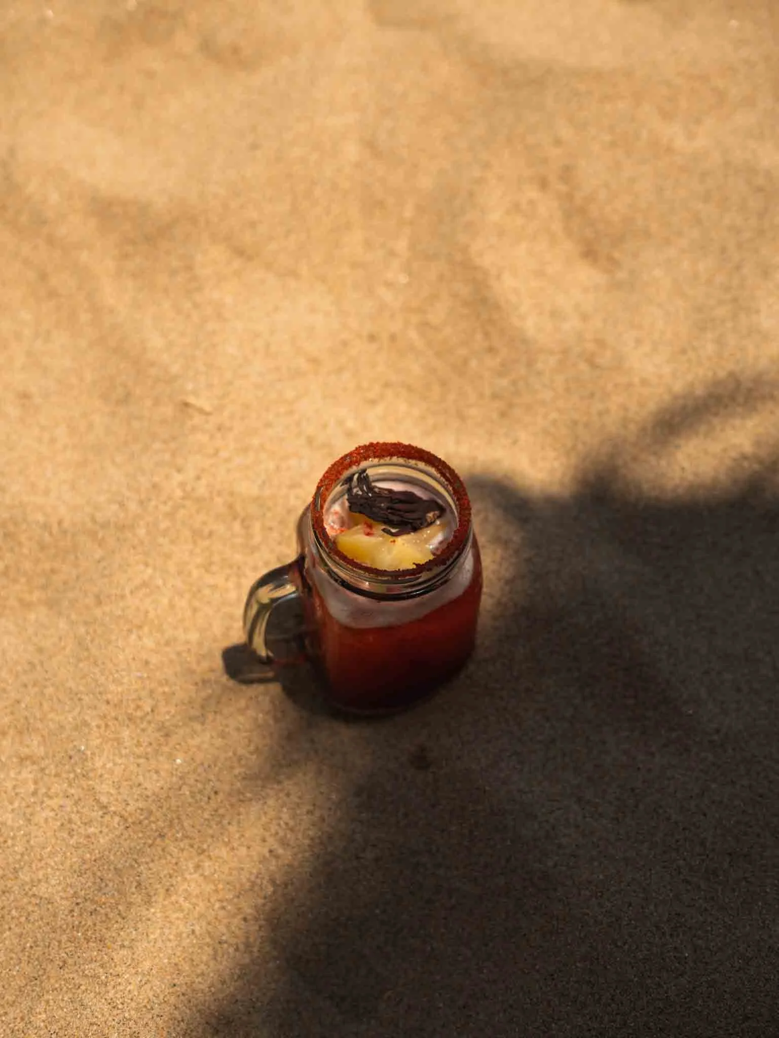 mezcalita de jamaica en la playa, hotel baxar acapulco pie de la cuesta