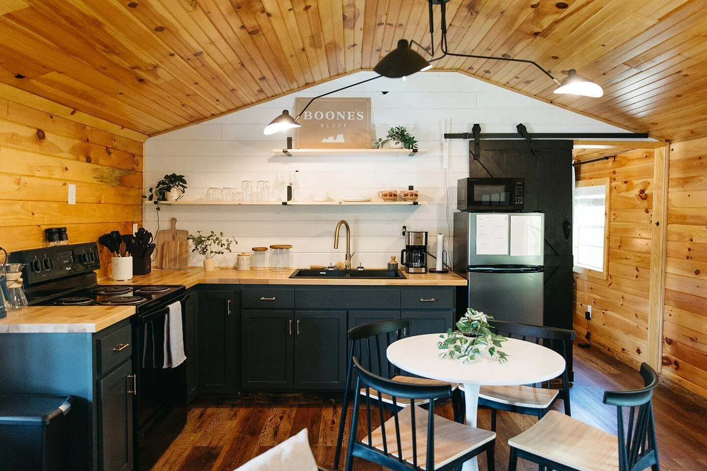 Boone's Bluff - Pine Ridge, KY