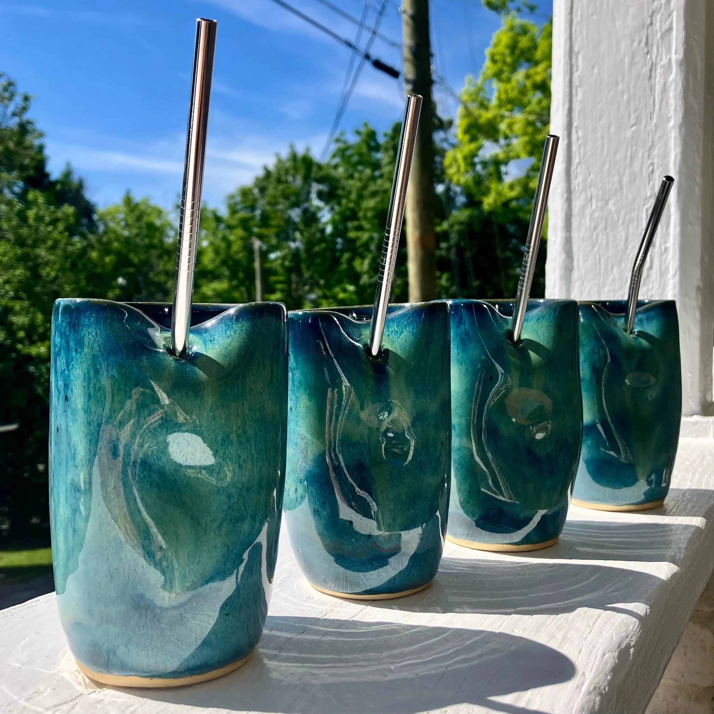 ☀️🍹🌡️The mercury is rising, so grab one of these new cups at tomorrow&rsquo;s Staunton Farmers Market, sit back and enjoy your favorite cold beverage!🧊🧋Who says sippie cups are just for kids?
.
.
.
#stauntonfarmersmarket 
#thepetalandwheel 
#love
