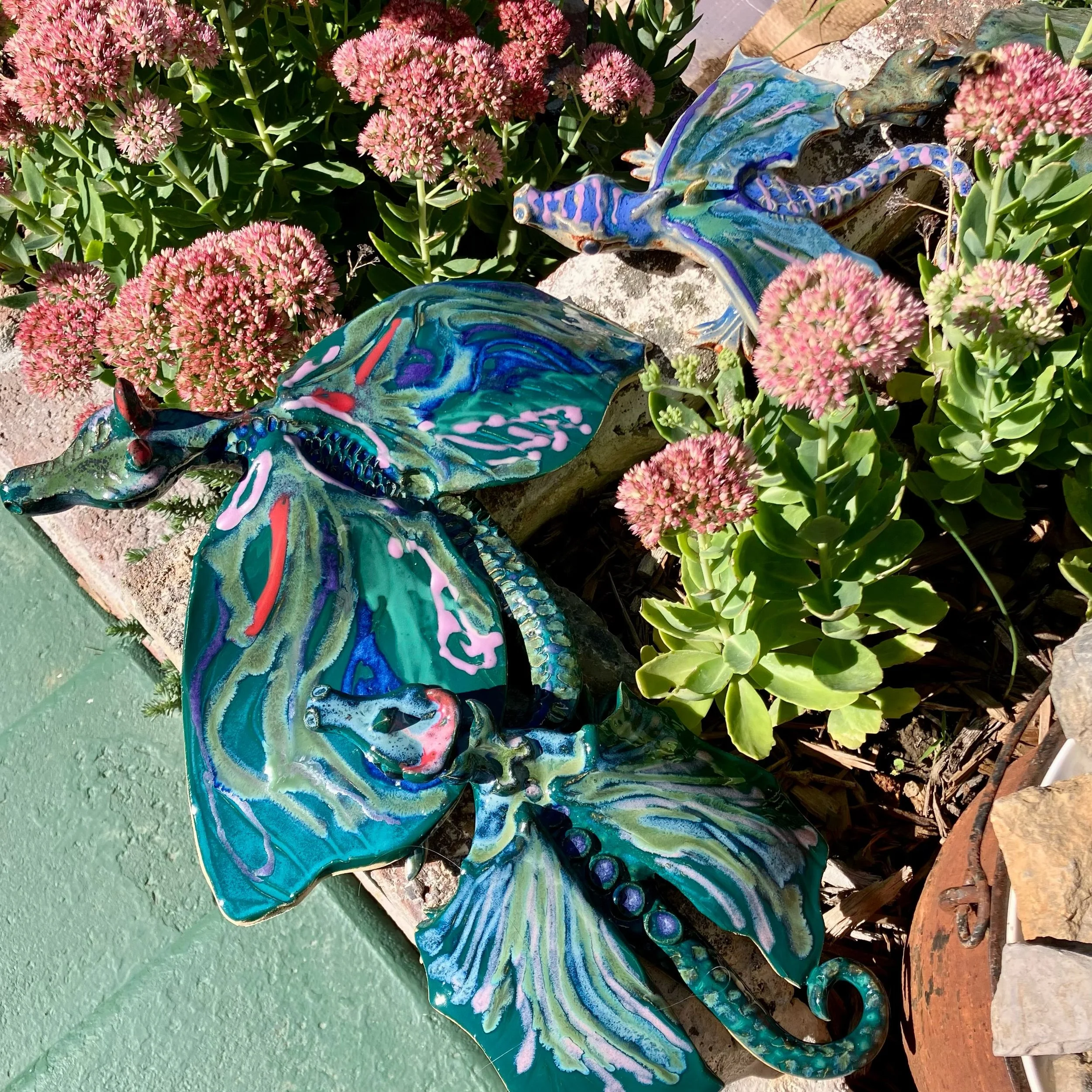 🐉💨💨Looks like a few  of the dragons have escaped downtown and are making their way to the West end for this Saturdays Staunton Farmers Market! ☺️🐉❤️ 7 to Noon &hellip;See you there ☀️
#stauntonva 
#stauntonfarmersmarket 
#thepetalandwheel
#dragon