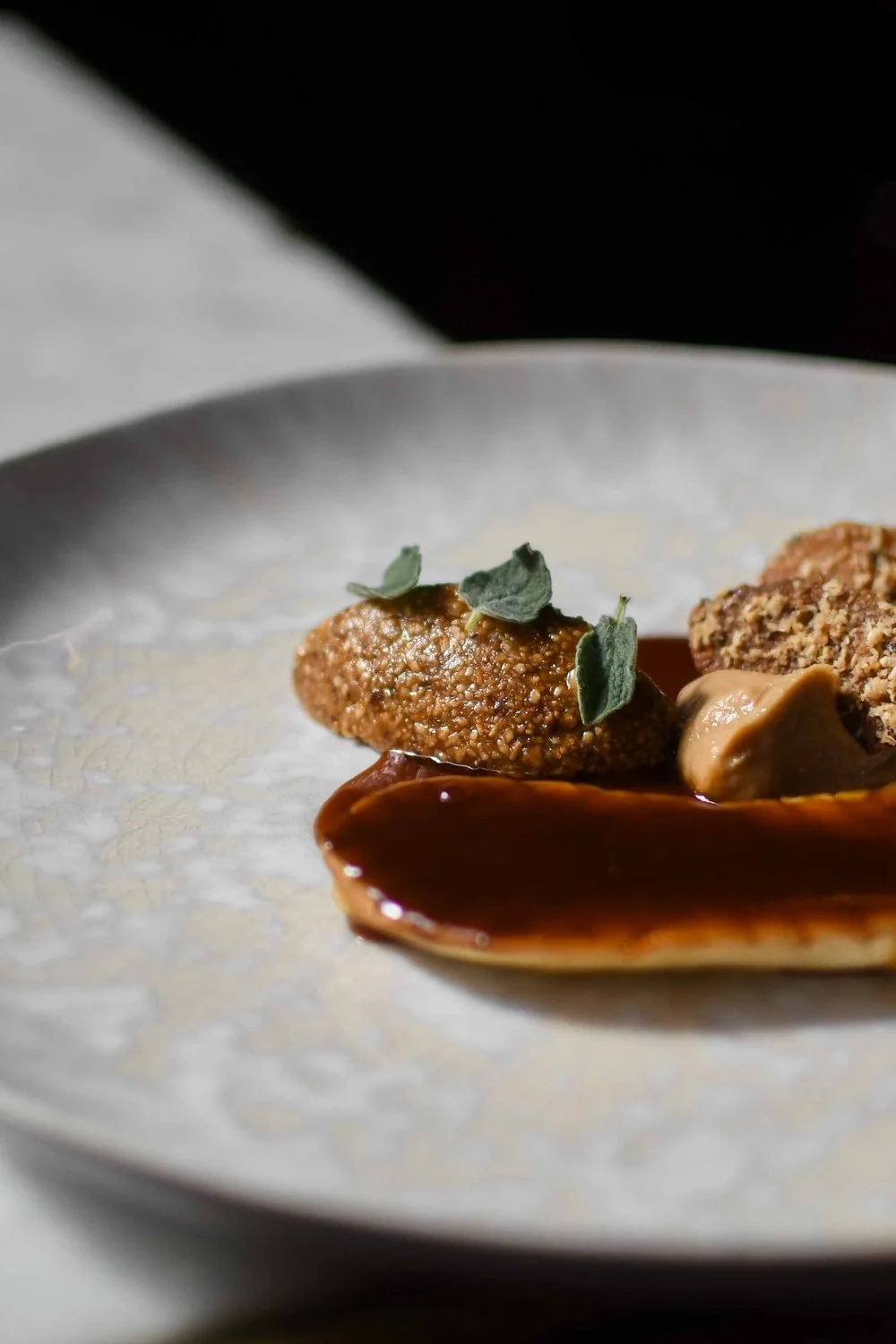 Photo culinaire gastronomique restaurant étoilé par Jordan Sapally