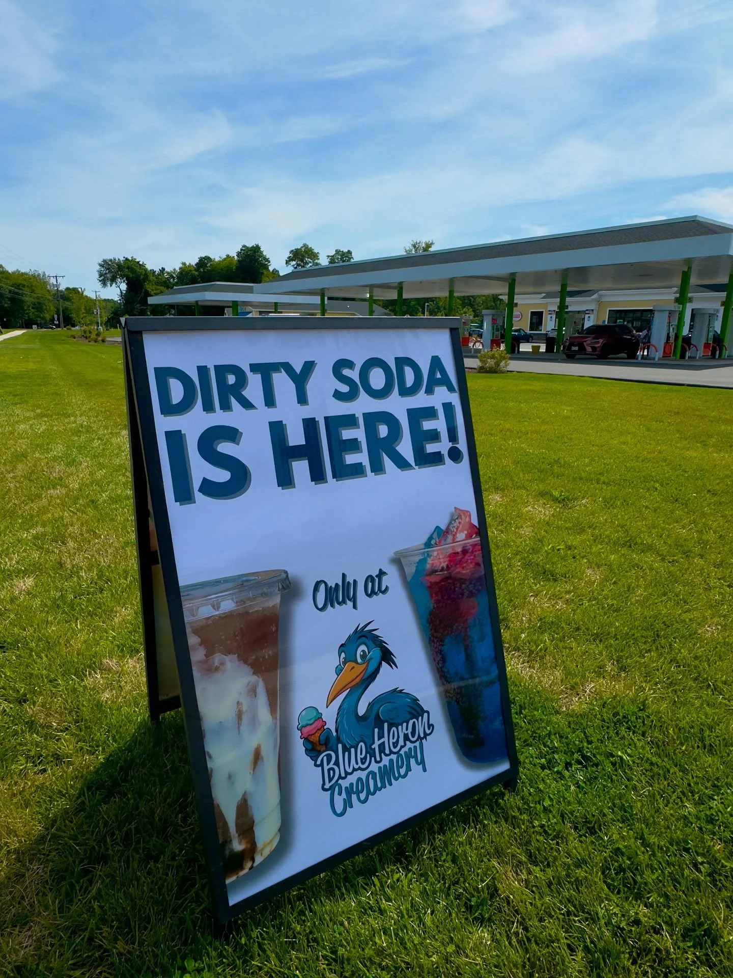 The next big thing has officially arrived in Enfield, CT! 🥤 

What will you try first?! 

The Blue Shirley Temple (Sprite with Blue Cotton Candy) or  maybe the Buttery Beer (Root Beer, Butterscotch, &amp; Vanilla Cream)?!

Or maybe you&rsquo;ll buil