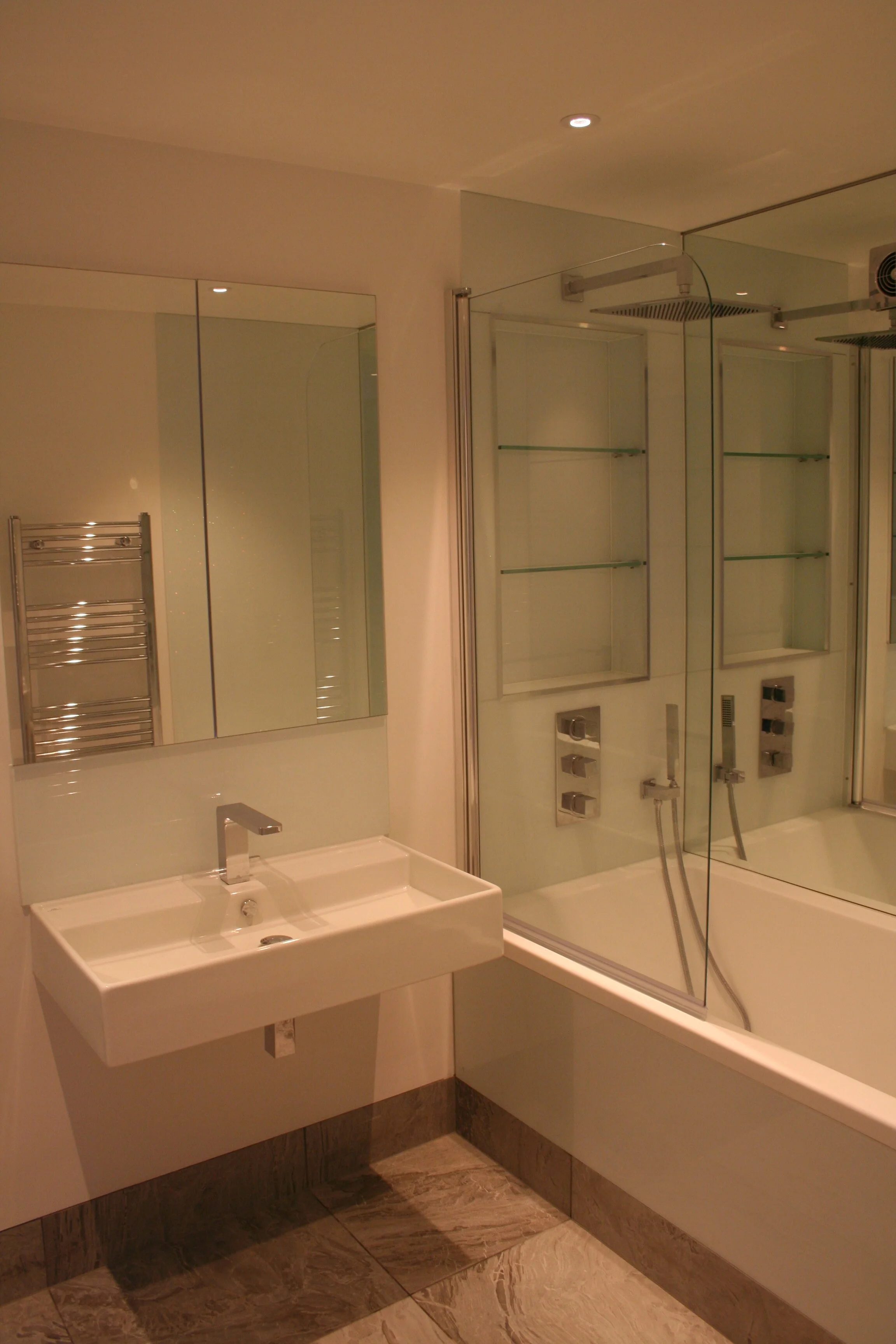 Bathroom ii.JPG
