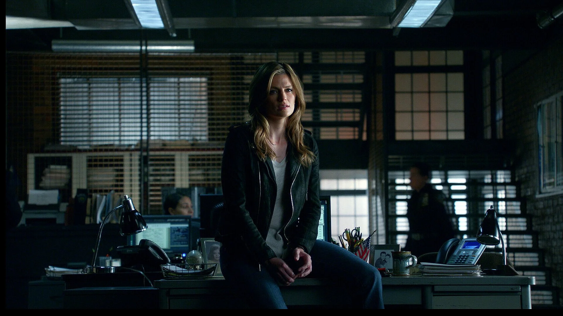 Castle.+Stana+on+desk_1.7.1-3.jpg