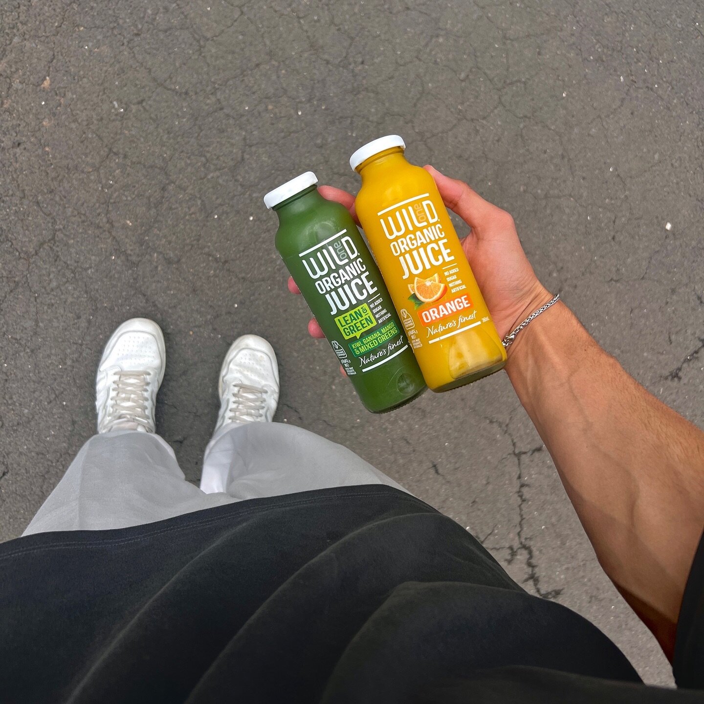 Weekend essentials ✔️ 

Enjoy all 🫶 #organicjuice #wildone