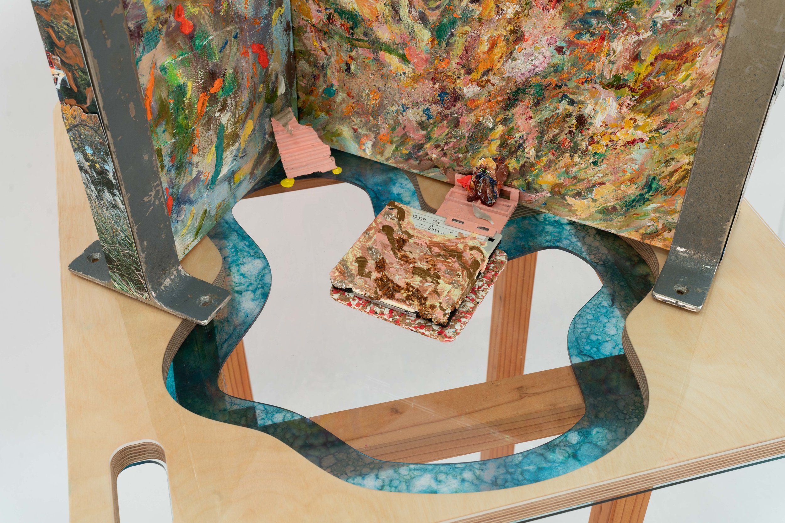 Collaboration with Damián López-de Jesús and Sally C Garner: The Future City / La Ciudad Futura.
Oil, acrylic, wax crayon, mica flakes, floppy disks, birch plywood, acrylic sheets, alcohol ink, steel, weaving, woodburning, found plastics, sound insta