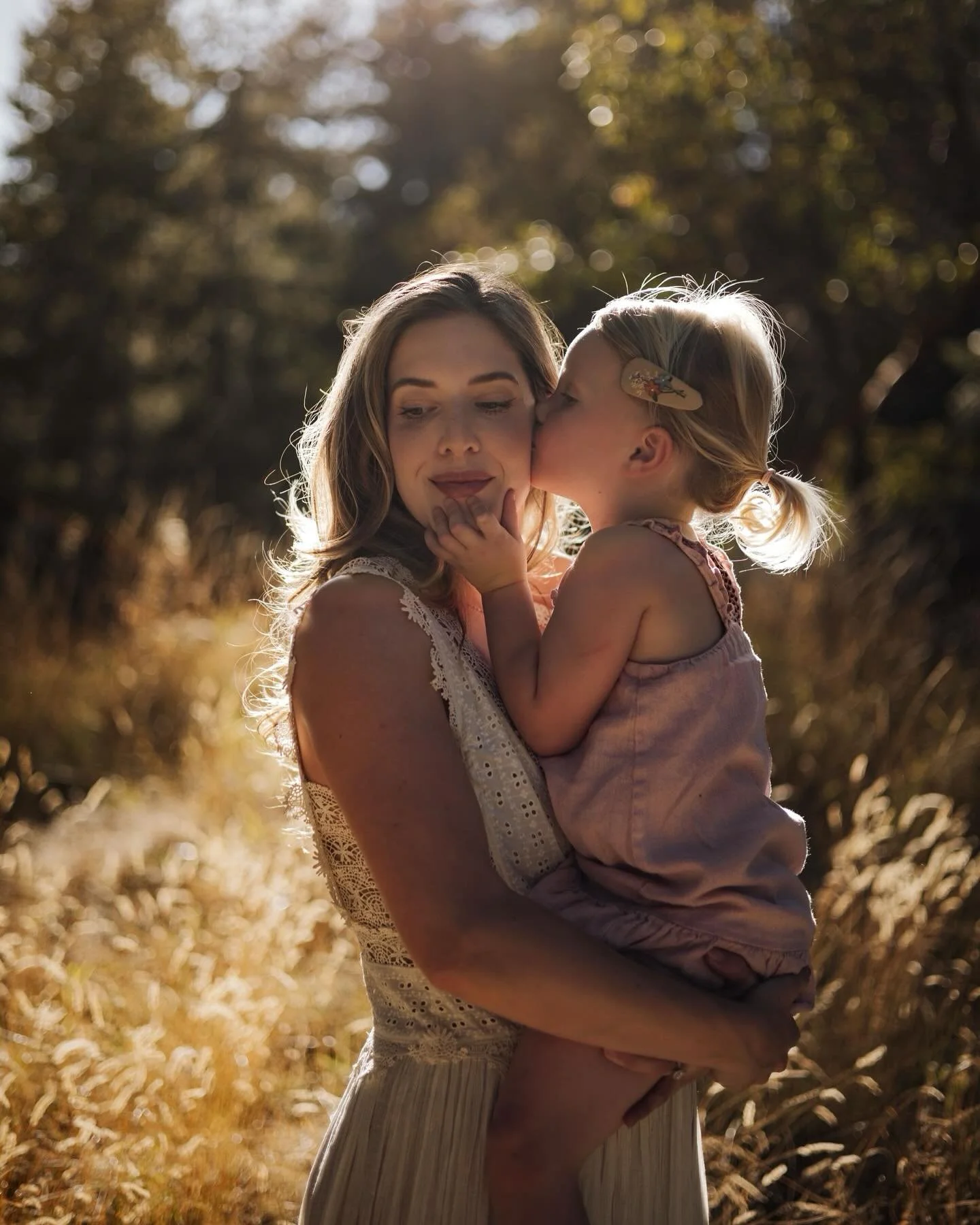 You can&rsquo;t spend time with this family and not have a huge smile across your face! Big brother with his adventurous spirit and infectious grin, little sister with her sweet tenderness and spark of play, and parents whose love anchors it all. It 