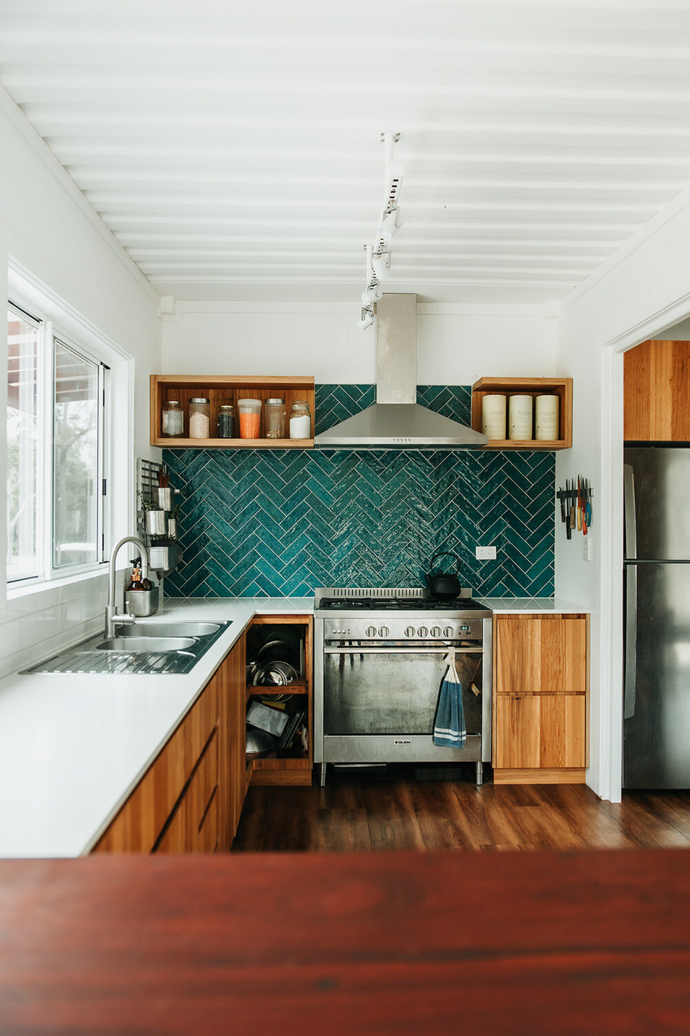 Hello Coco Studio
Headland Building
Glass Penny
Artisan Kitchen & Bathroom Joinery