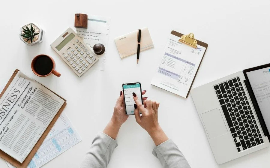 How To Manage and Pay off Debt