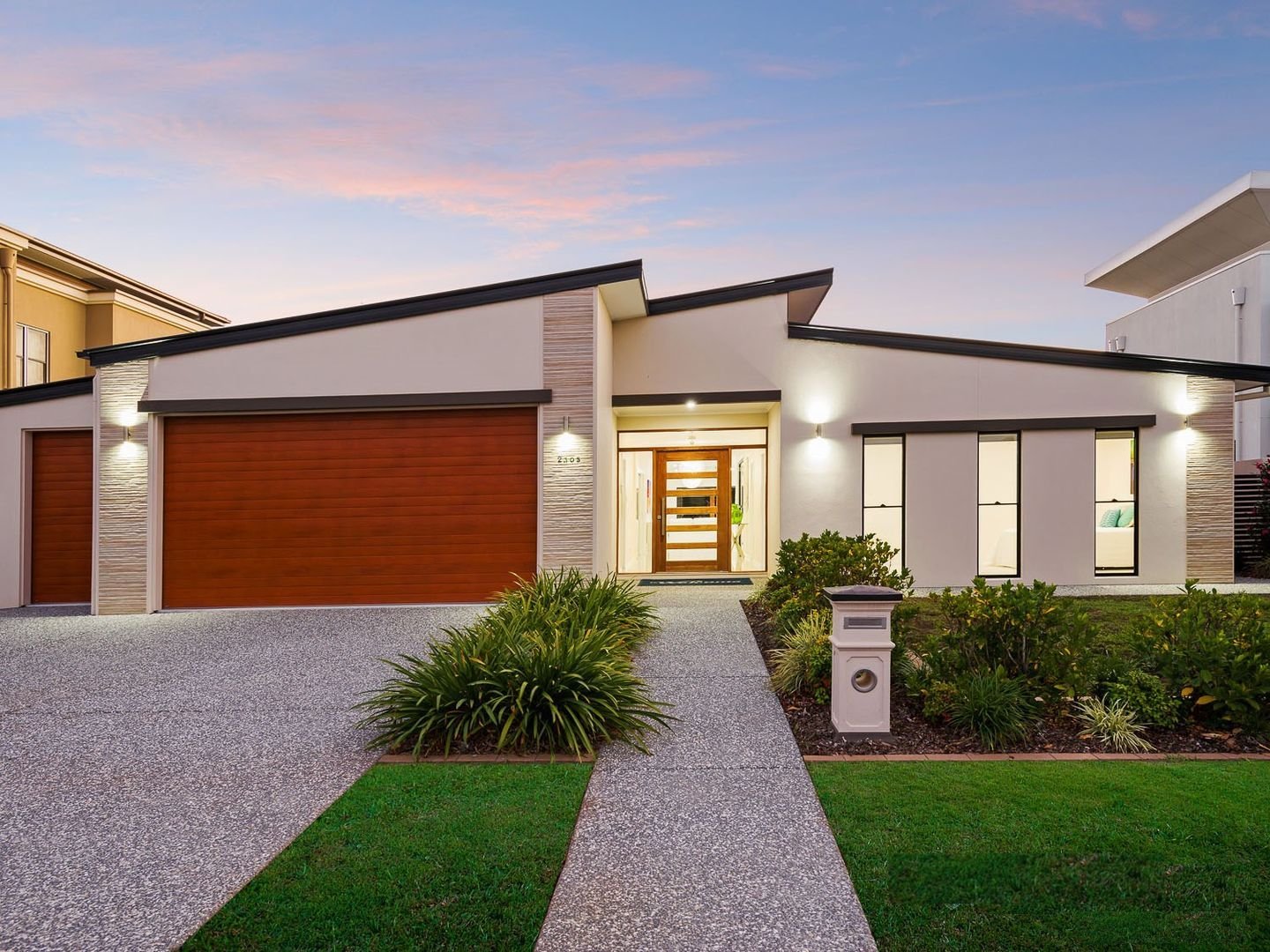 2305 Vardon Lane Sanctuary Cove