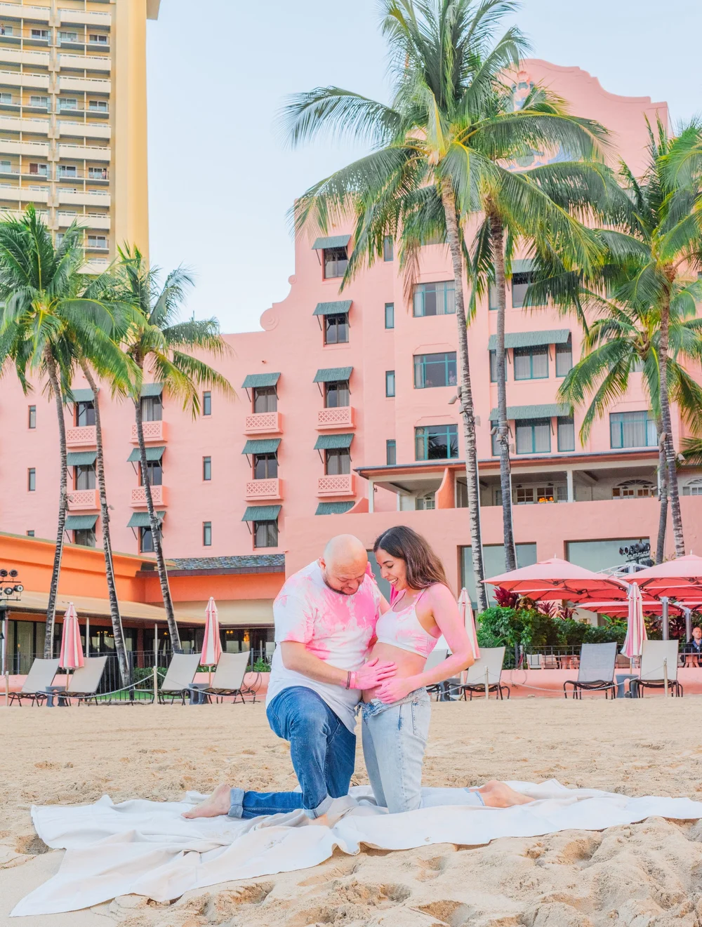 royal-hawaiian-maternity-photos