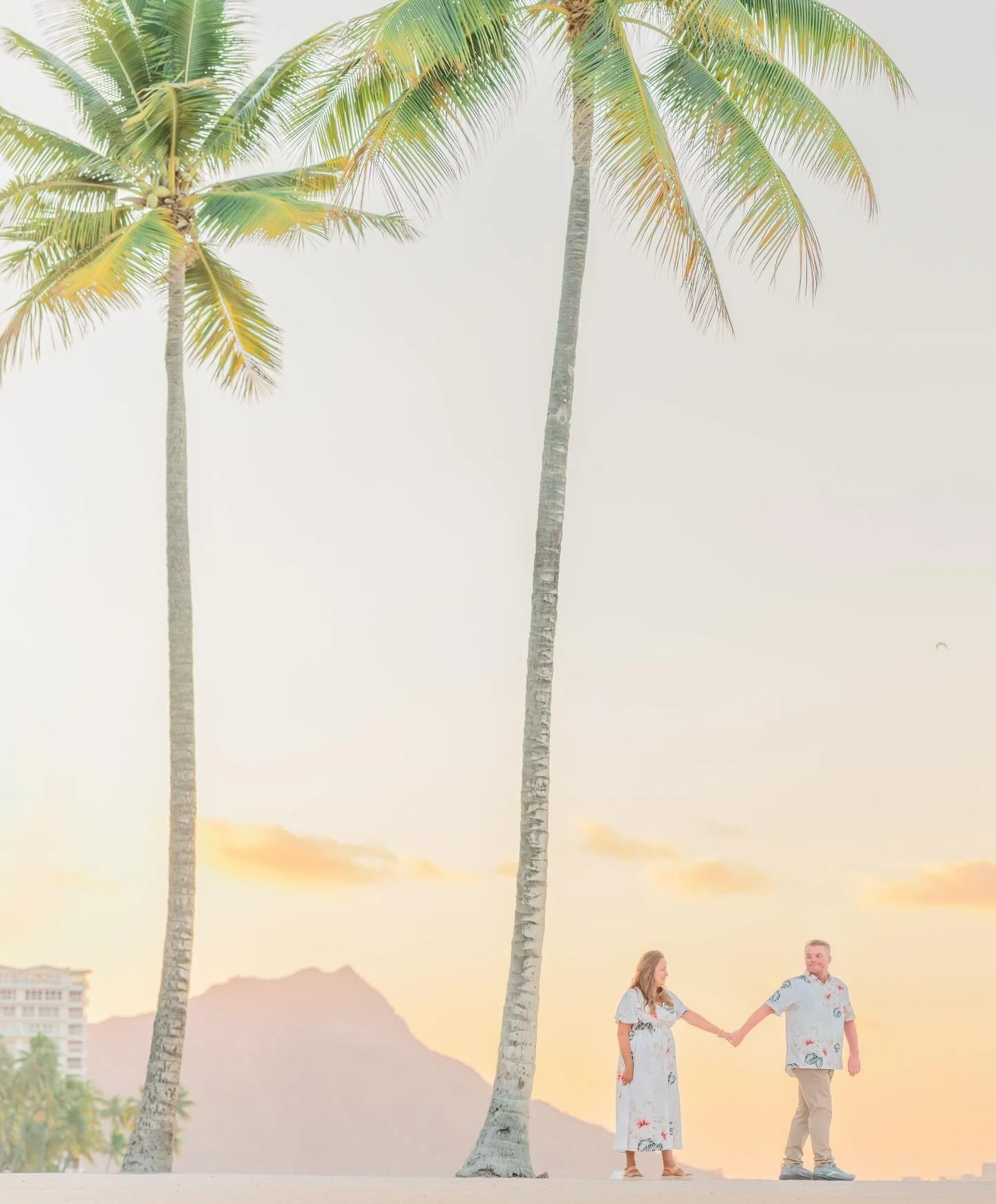 It&rsquo;s been a long time since I&rsquo;ve posted just 1 photo! So, here we go! 

Lots of sunrise Waikiki shoots so far this year and last. I love how convenient this spot is for families and couples staying in Waikiki. ❤️

#oahuphotographer #oahuf