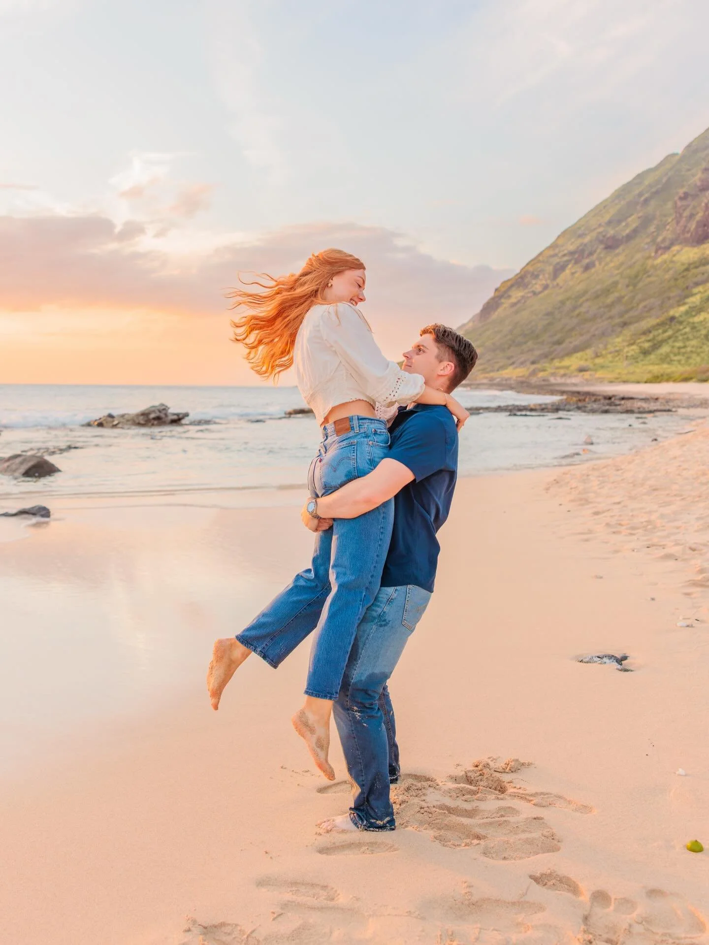 My JAW is in the floor. Look at these cuties 😍

I absolutely loved capturing Charlie and Dylan&rsquo;s love. They were down for anything, so upbeat, and chose an incredible location! We were definitely sandy by the end of this one, but it was worth 