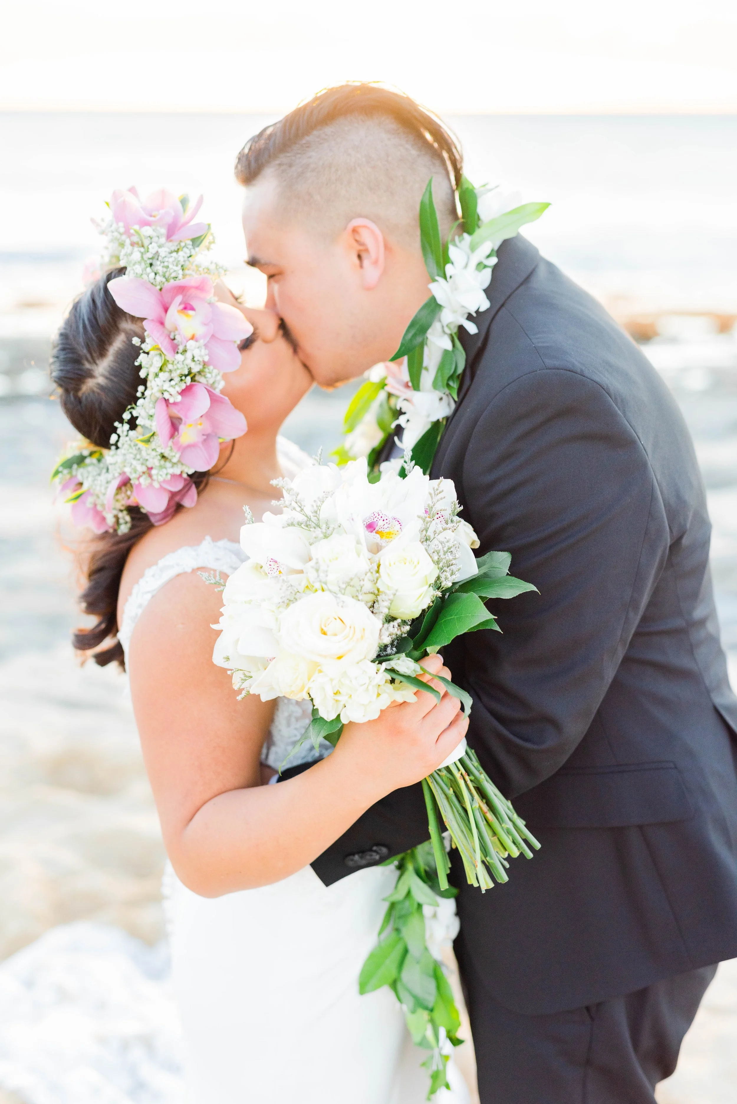 Elopement Photographer in Honolulu
