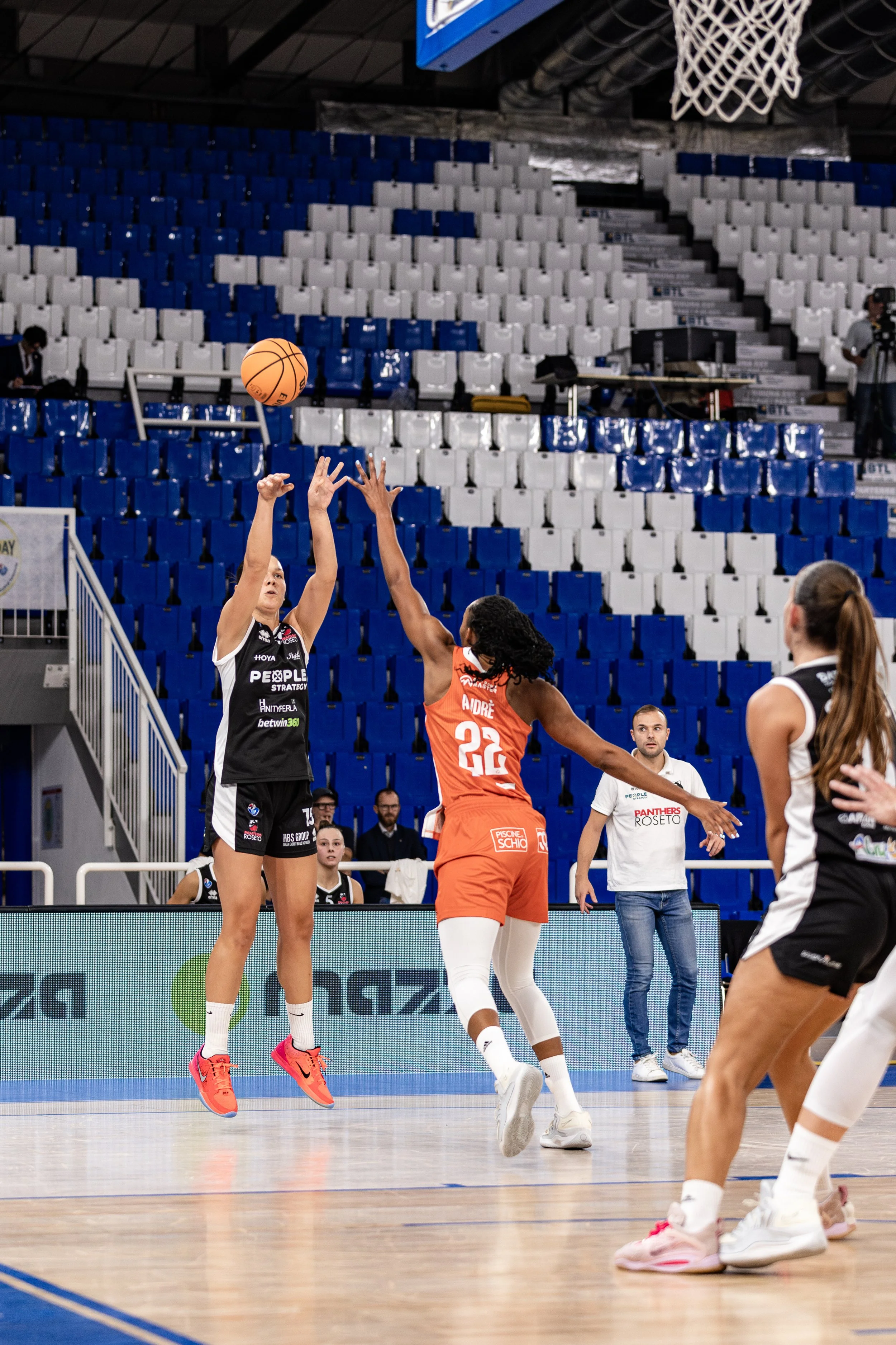 Basket feminile_Schio-People Strategy_8.jpg