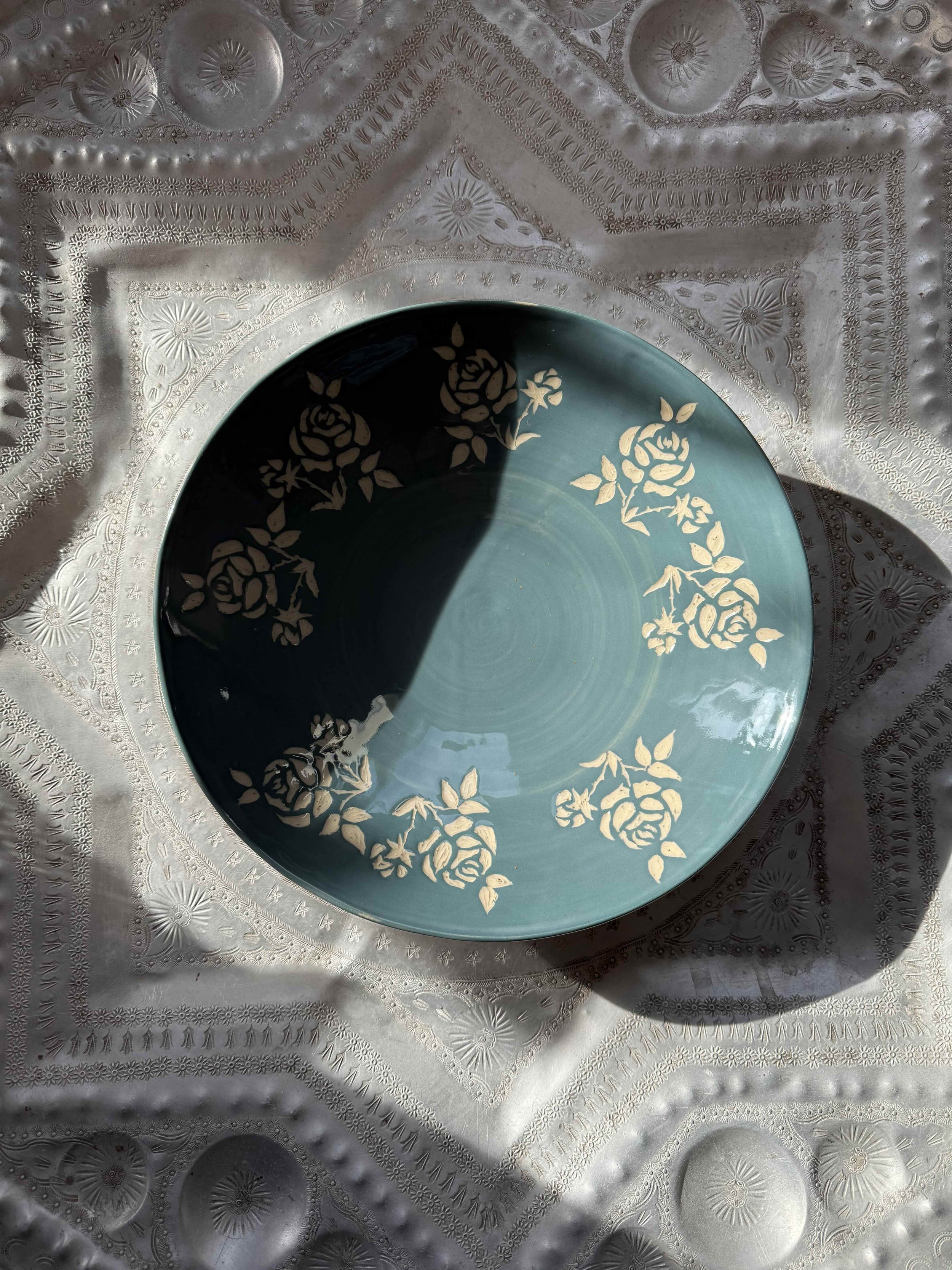 Atelier B keramik_Rosenschale blau_2026.jpeg