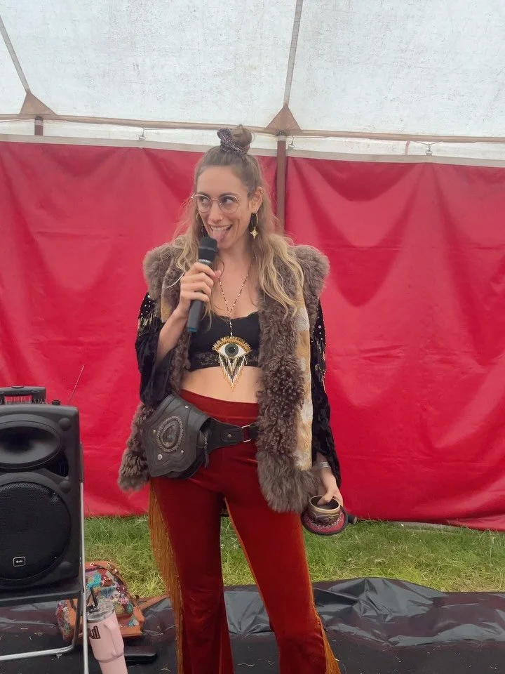 Bam 💥 s x x magic workshop DELIVERED! Feeling joyful and alive - the tantric way DELIVERED! 

Thank you @buddhafielduk it was an absolute honour to teach such beautiful people in my workshops. And I also learned that despite microphone and sound sys