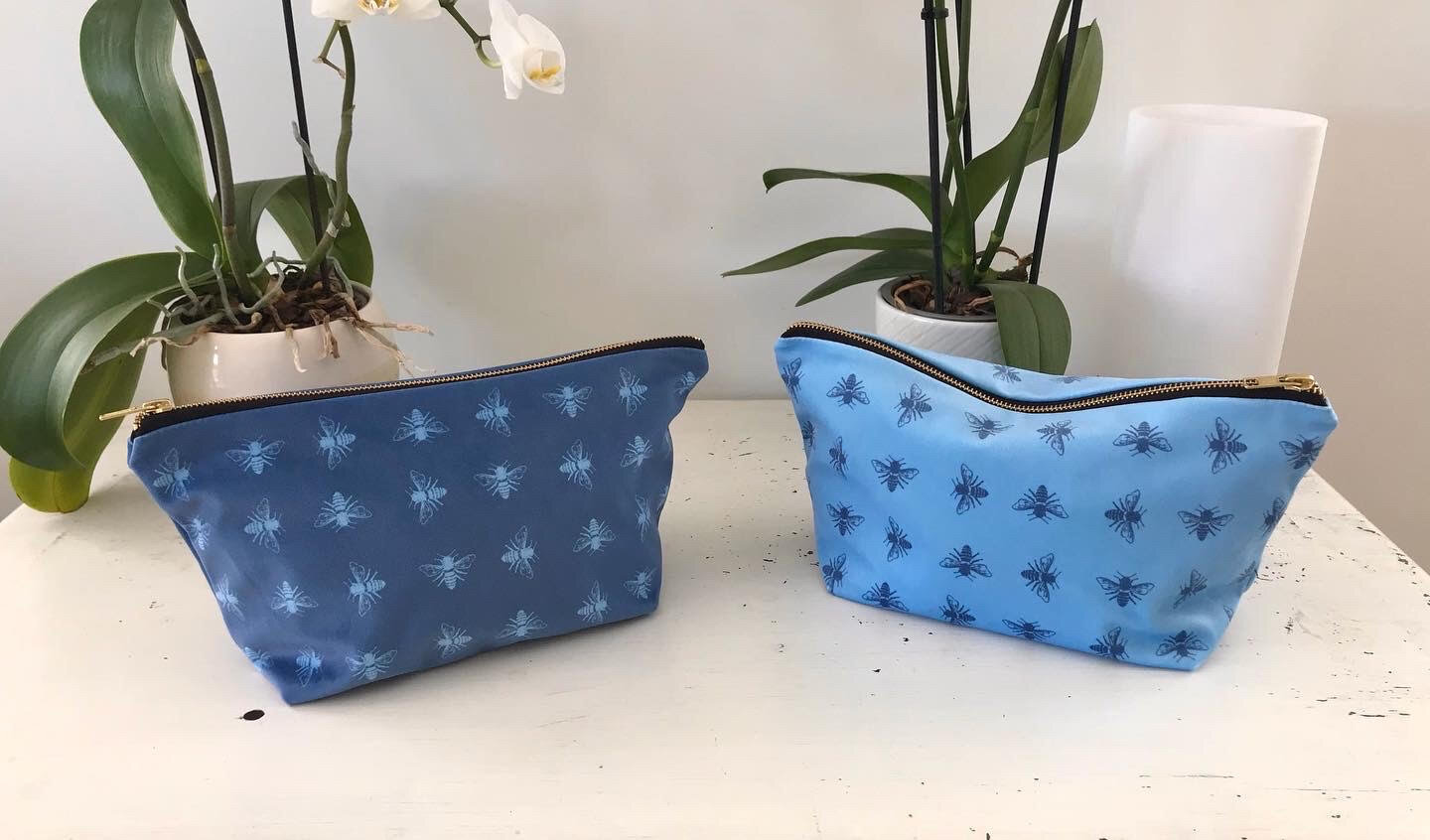 The Georgia Grace Velvet Bee Bag