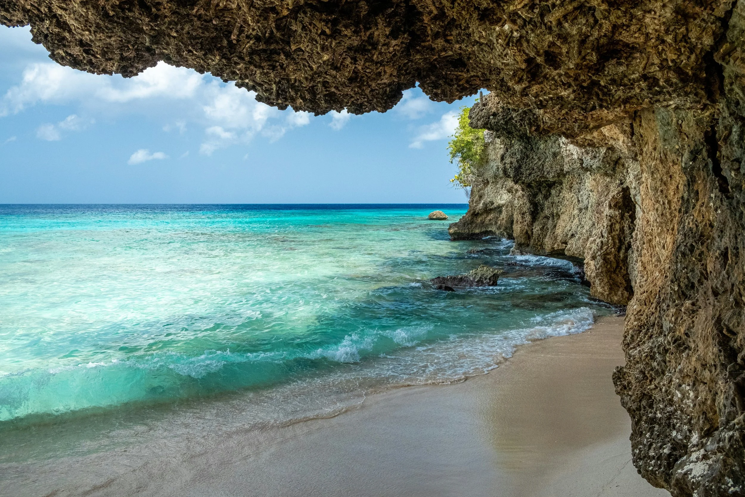 Best Caribbean eSIM 2026 – Holafly Regional Plan Discount Code STEPHANDPETE