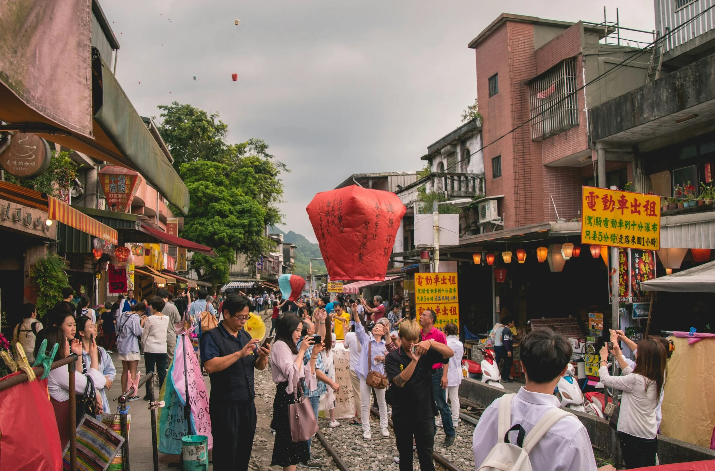 Klook Promo Code for Taiwan Day Tours 2026: Yehliu, Jiufen &amp; Shifen — STEPHANDPETE