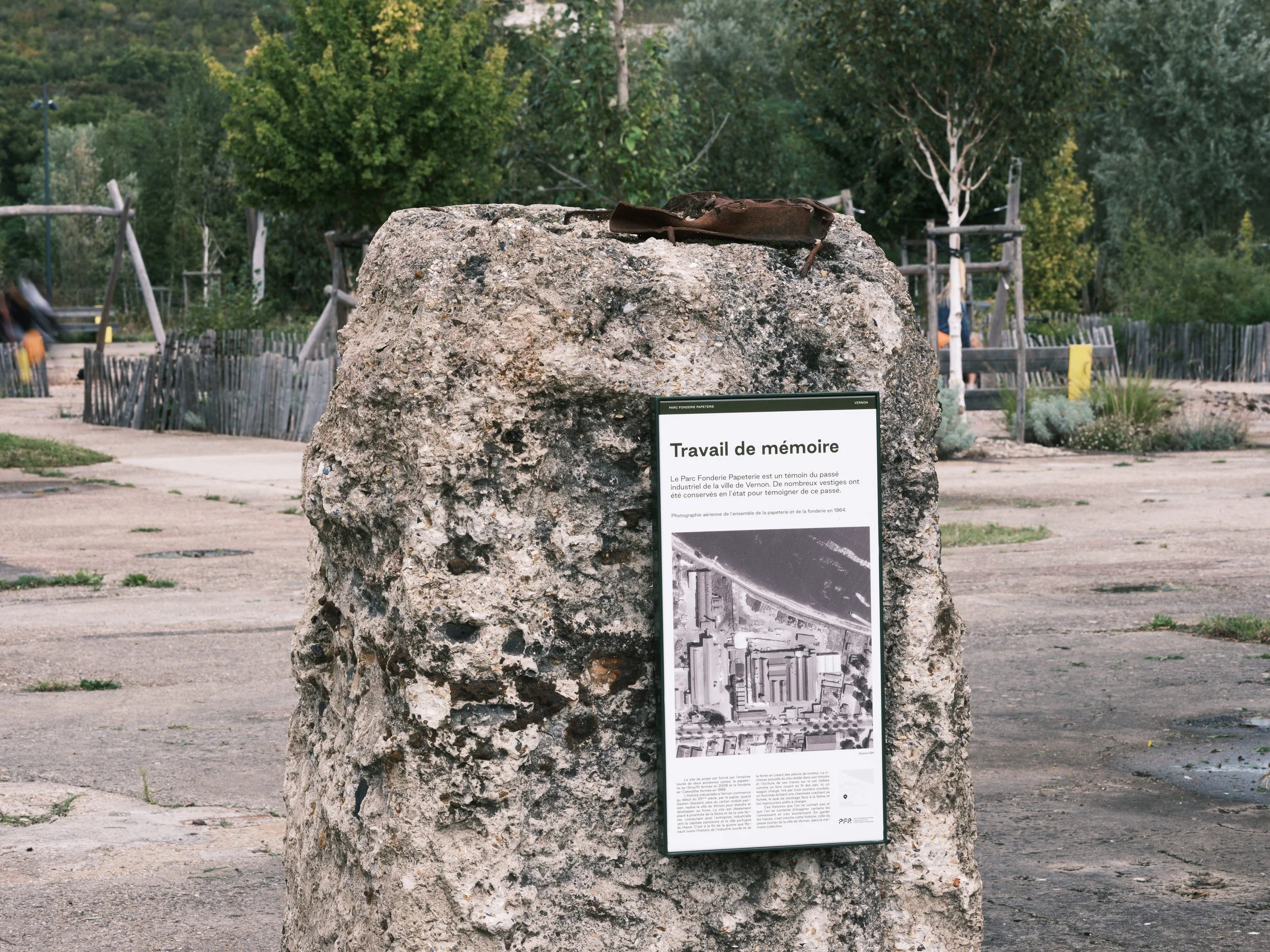 VERNON © FLORIAN BOUZIGES-24.jpg