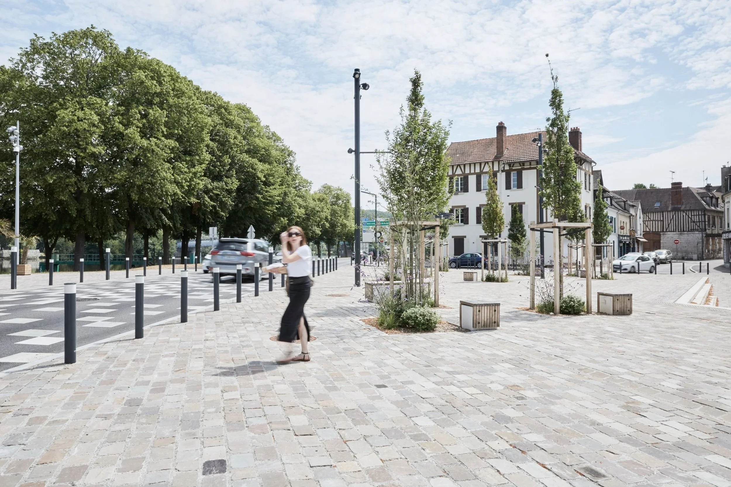 RD6015 et place Chantereine - VERNON (27)