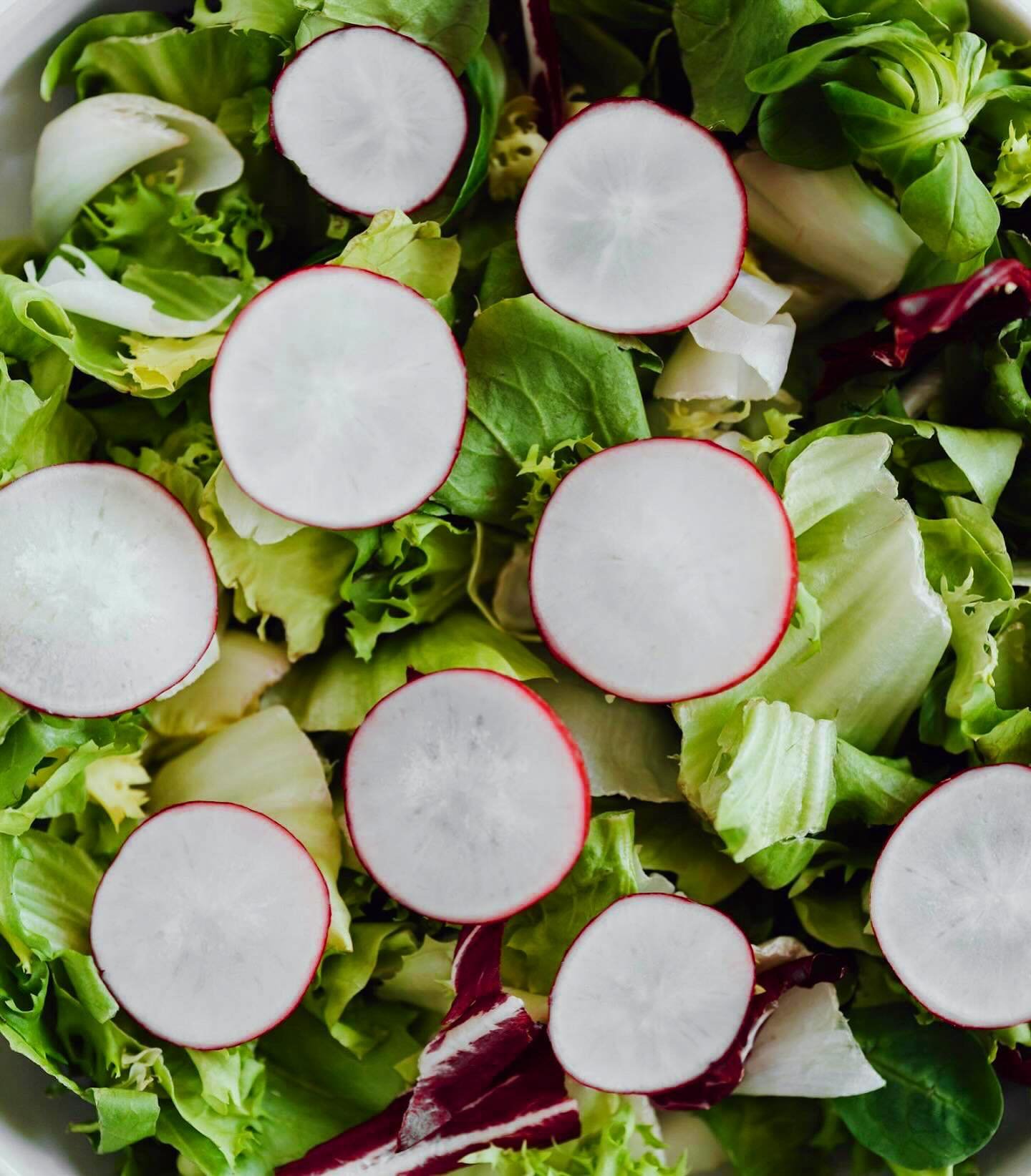 Power Up Your Plate 🥗

Today, we&rsquo;re spotlighting the superstar of the veggie world: leafy greens! Leafy greens are packed with essential vitamins, minerals, and fibre that fuel your body for optimal performance 🚀

✅Benefits of a Daily Dose of