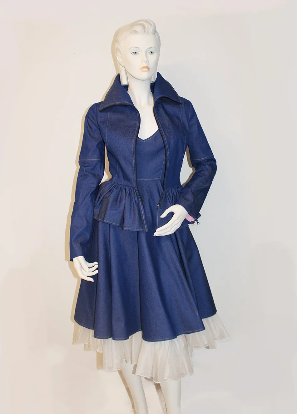 Bluebloodlabel, Swiss Fashion Brand, Luxury Fashion, Swiss Design, Luxury  Handmade Knitwear 100% natural mohair silk european wool, exciting Denim,  Bluebloodlabel Man, Bluebloodlabel Woman, Finest Fabrics, avantgarde modern  tailoring & materials, Made in