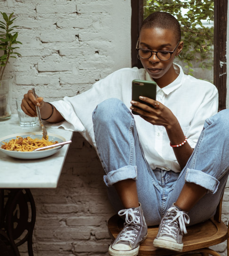 Is your teen’s device dividing your family? Strategies on how to monitor their use