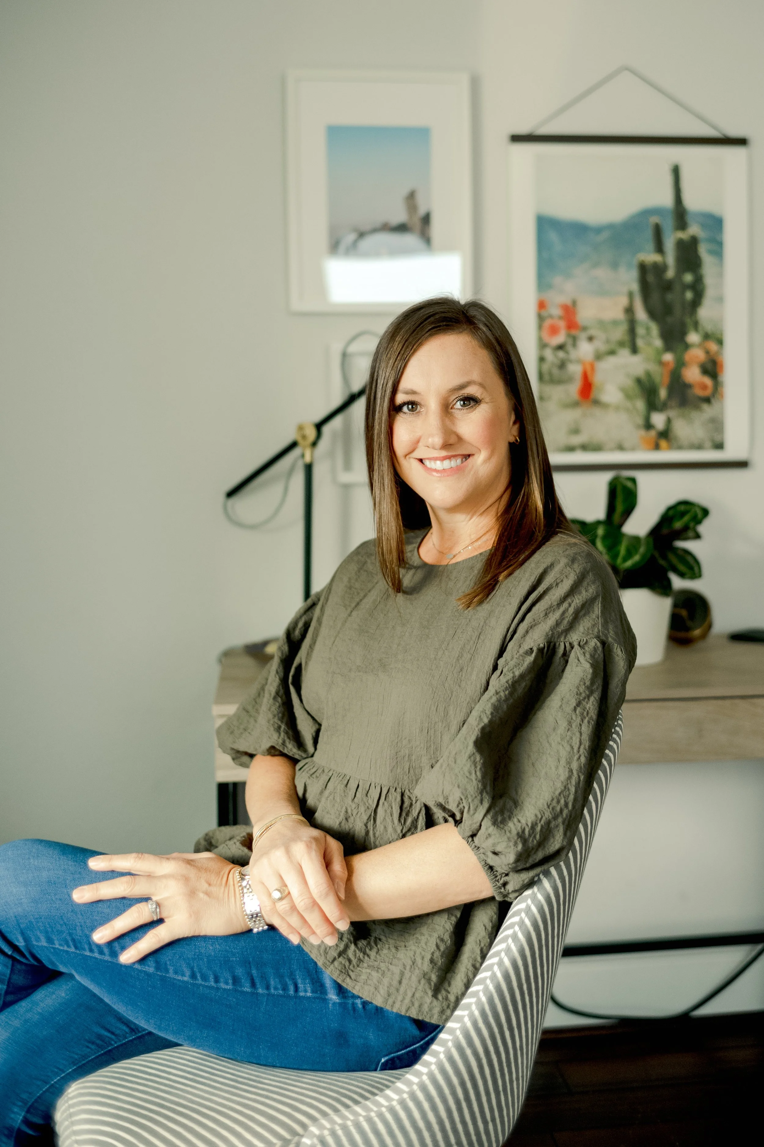 Navigating a tough Conversation with your Teenage Daughter—A Therapist's How-To