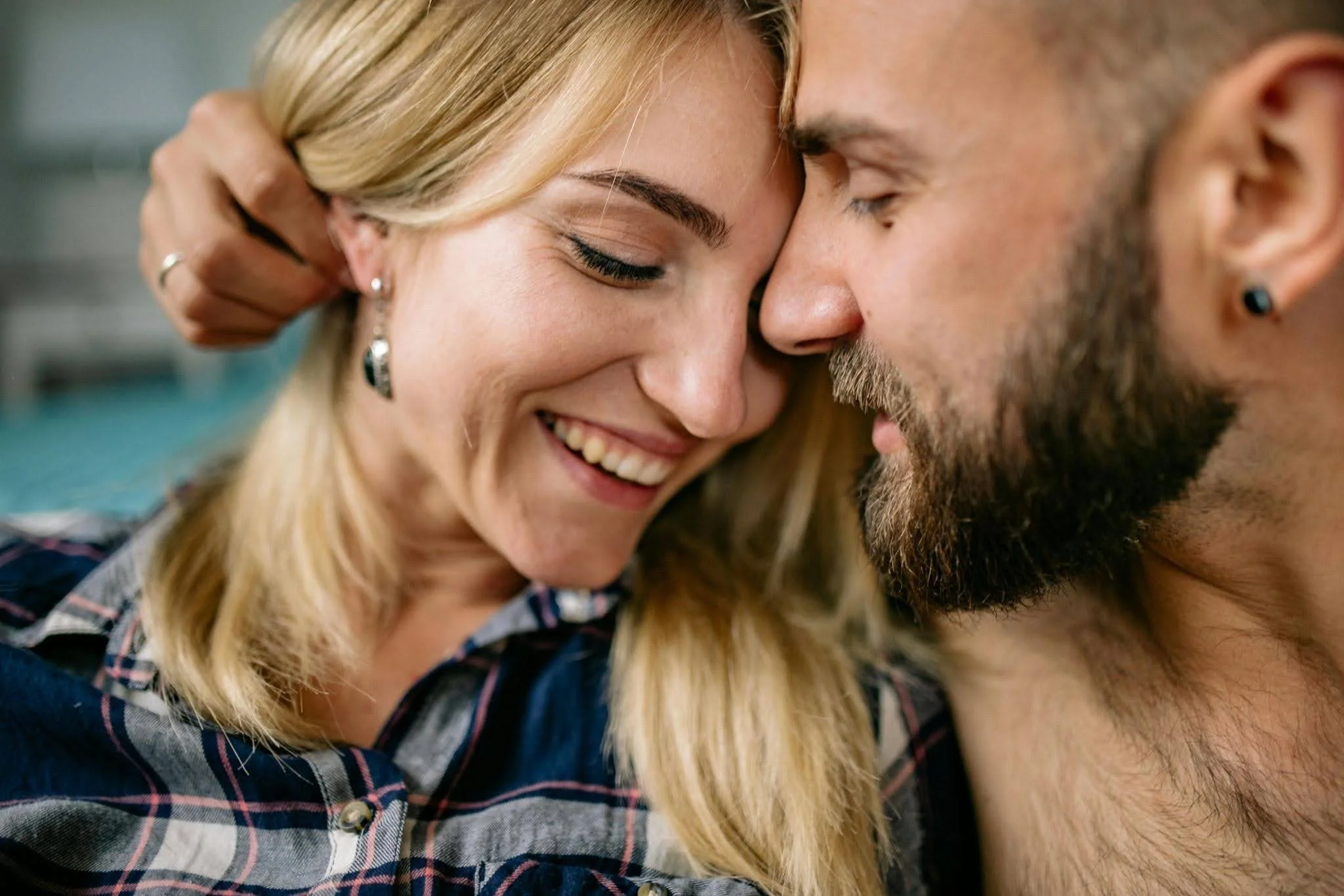 couple-in-connection
