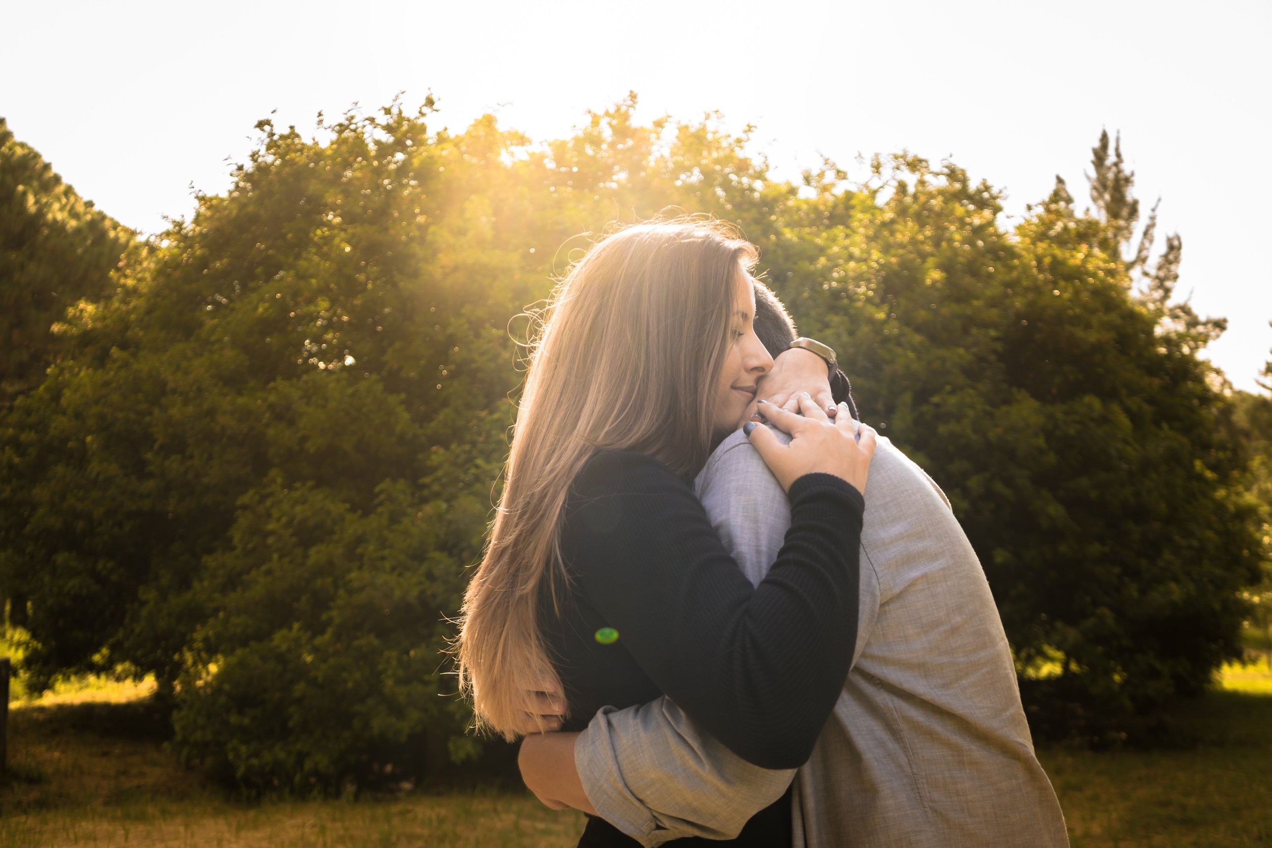hugging-couple