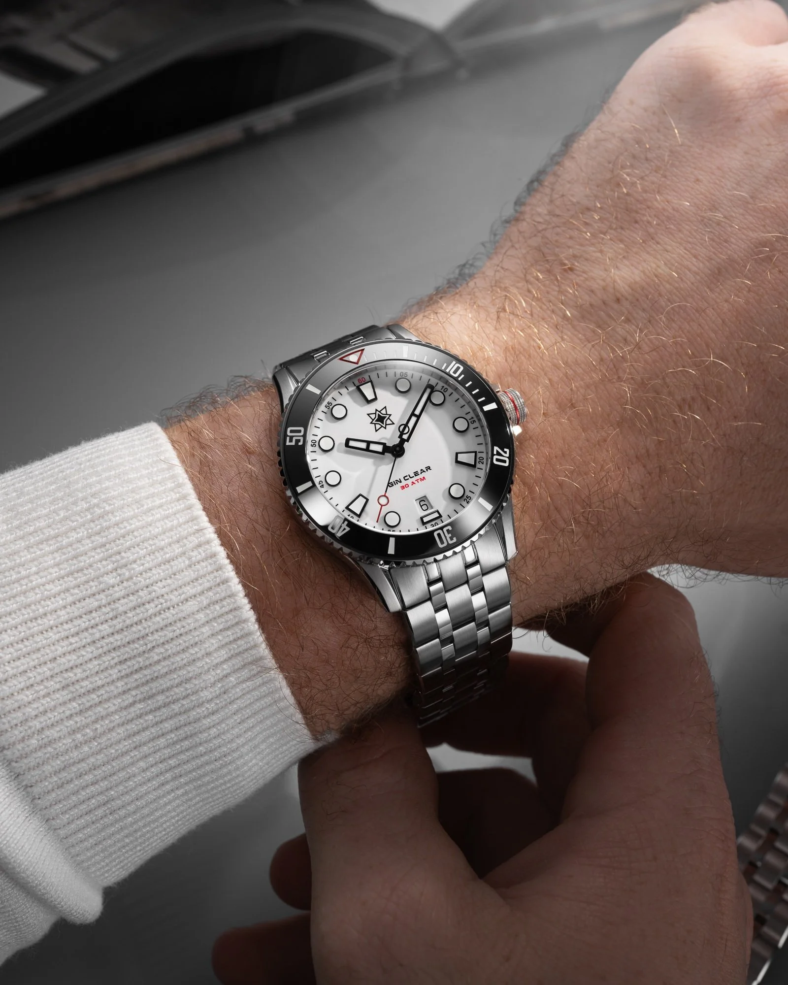 White Dial - Wristshot_web.jpg