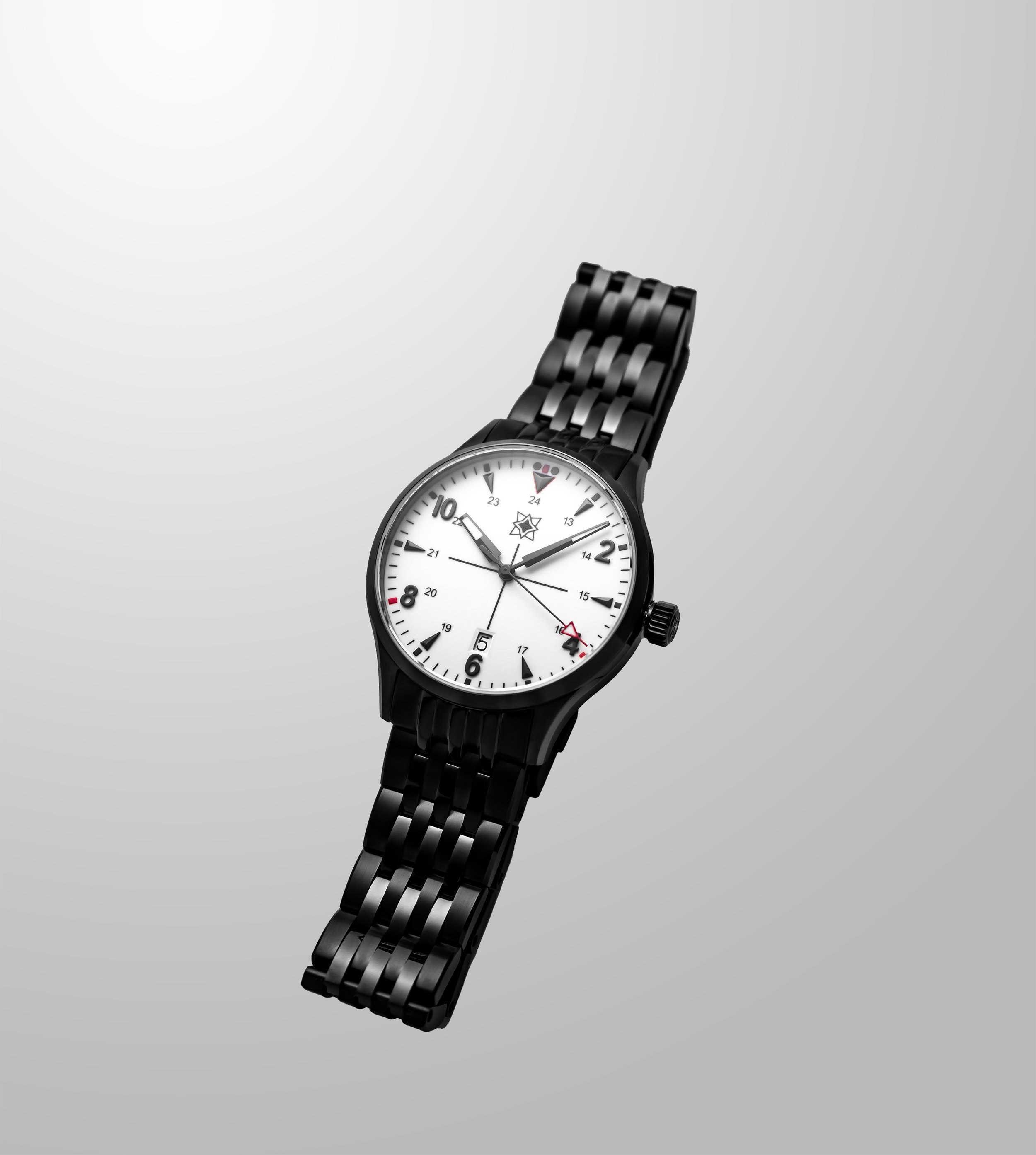 BeaconOnBracelet_WEB.jpg