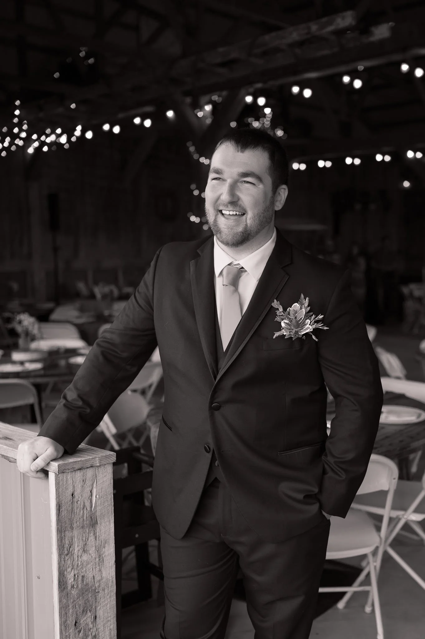Megan and Wes Davis 137-2 (Web Highlights) -2.jpg