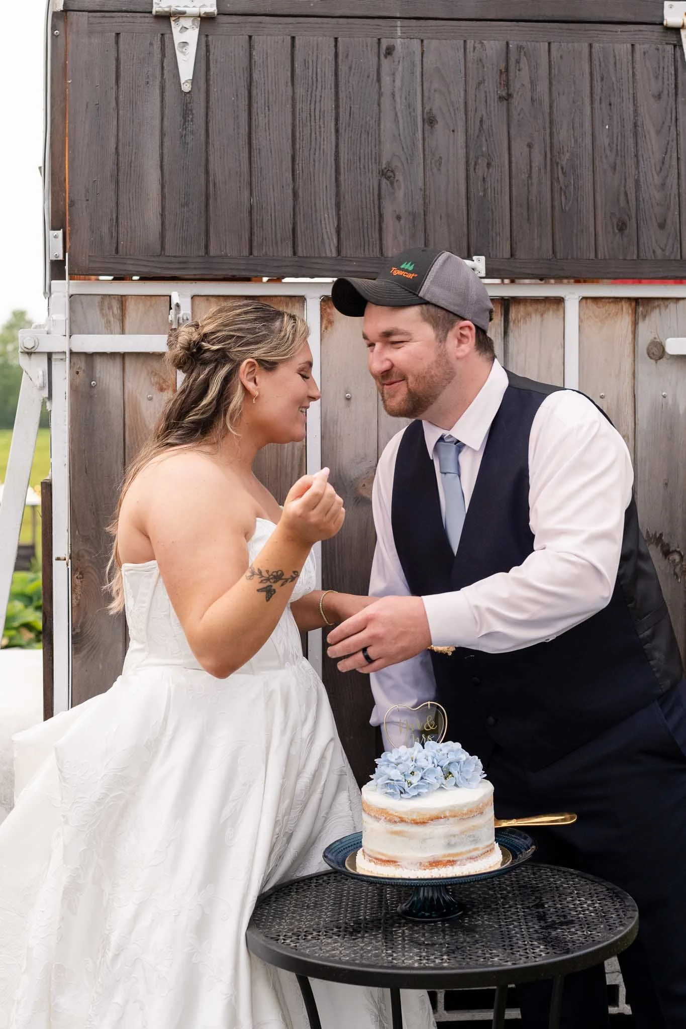 Megan and Wes Davis 928 (Web Highlights) .jpg