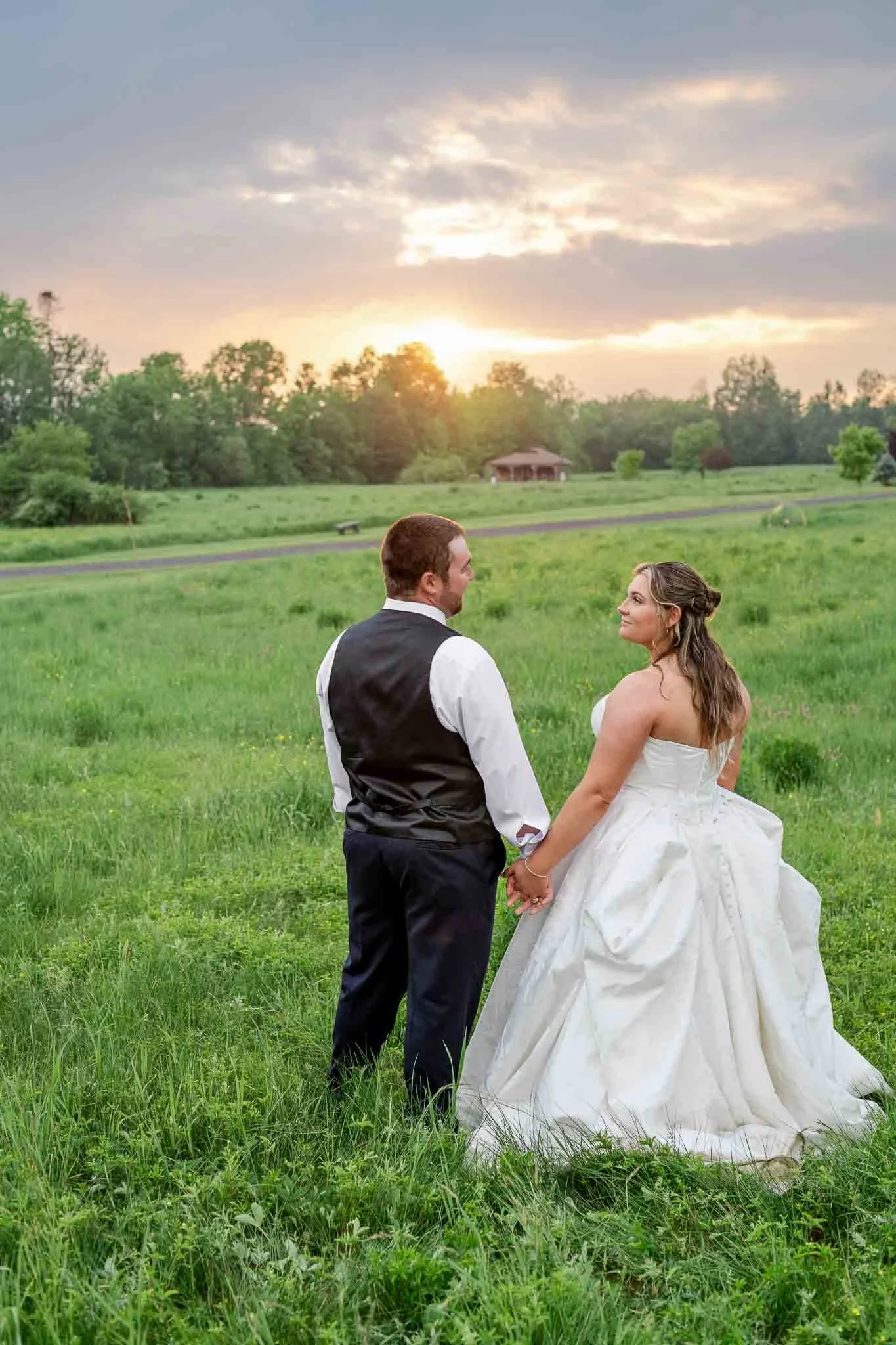 Megan and Wes Davis 966 (Web Highlights) .jpg
