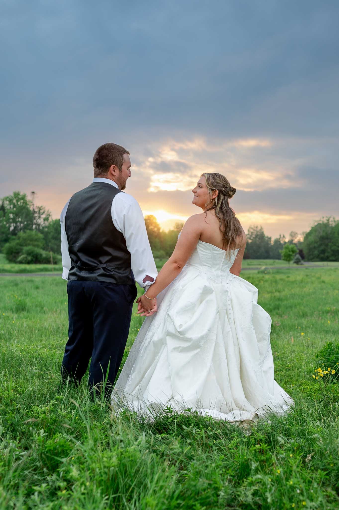 Megan and Wes Davis 969 (Web Highlights) .jpg