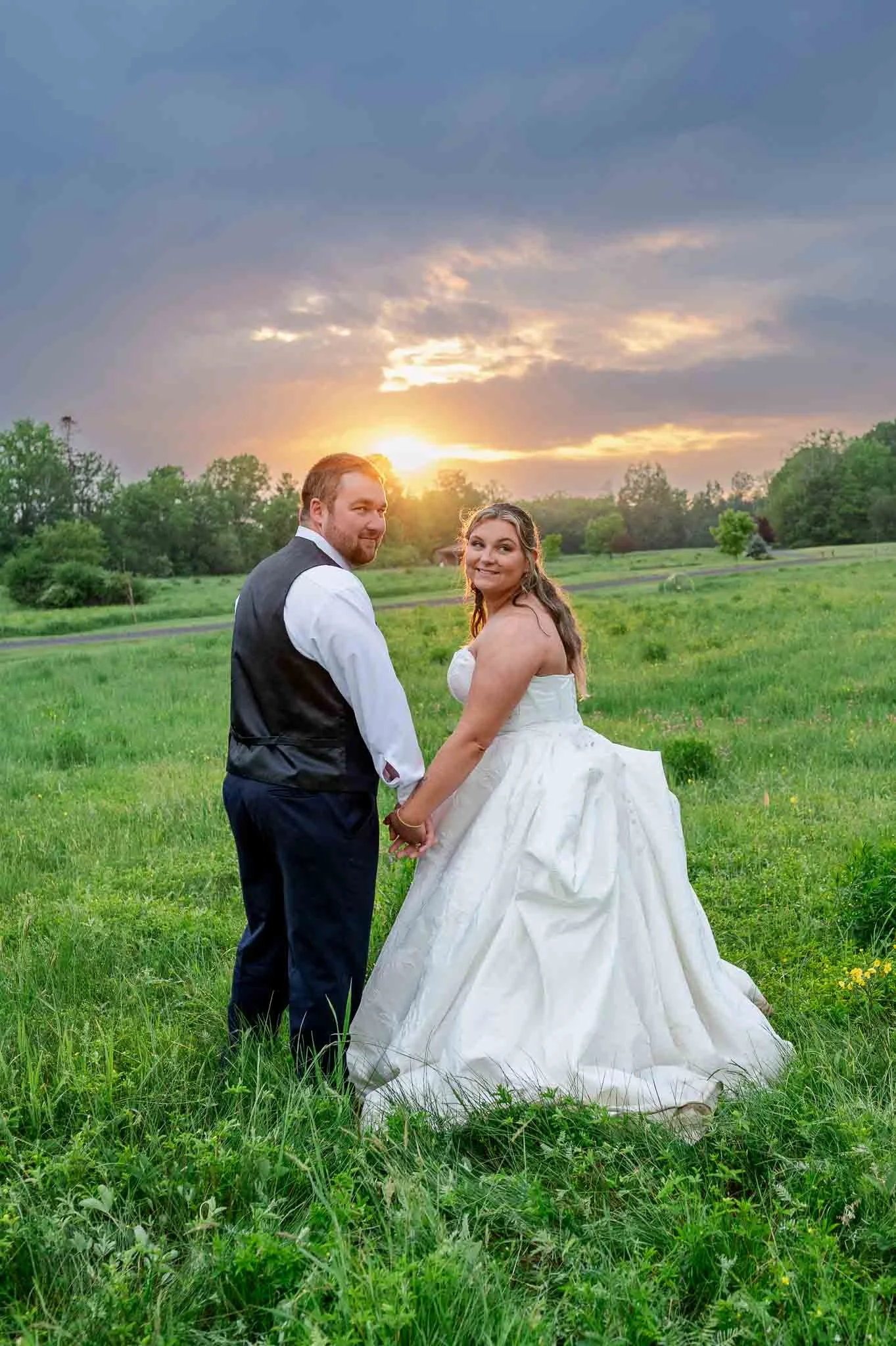 Megan and Wes Davis 976 (Web Highlights) .jpg