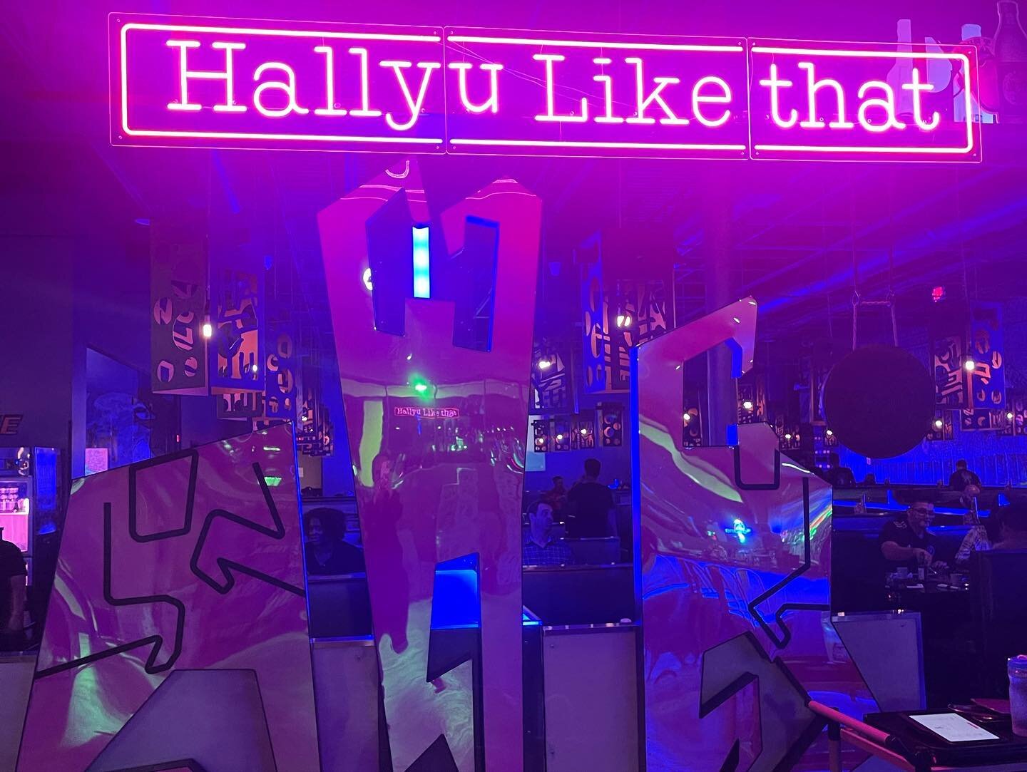 Found this GEM of a place to satisfy my Korean BBQ craving.  @hallyukbbq  was such a wonderful experience tonight and our server was friendly and kind. Oh and there&rsquo;s #karaoke in the back! #hallyukbbq #koreanbbq in #fortlauderdale #datenightide