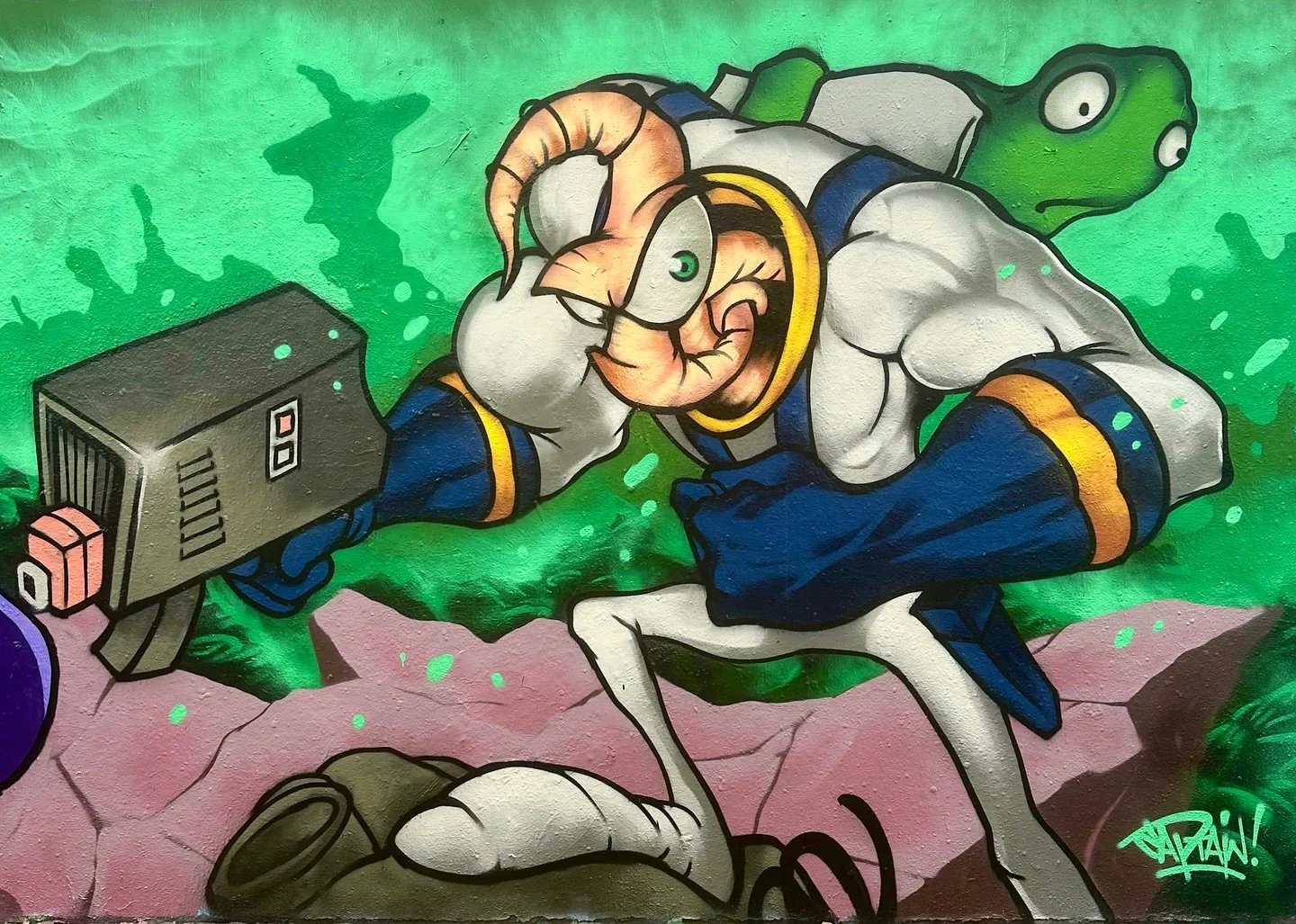 Earthworm Jim! 🪱 

With @dahkoh &amp; @that_face_fella in the ditch. Been ages since I&rsquo;ve been out painting some character stuff just for the fun of it.

I&rsquo;ve been a big Earthworm Jim fan since back in the day and binged loads of Shiny e